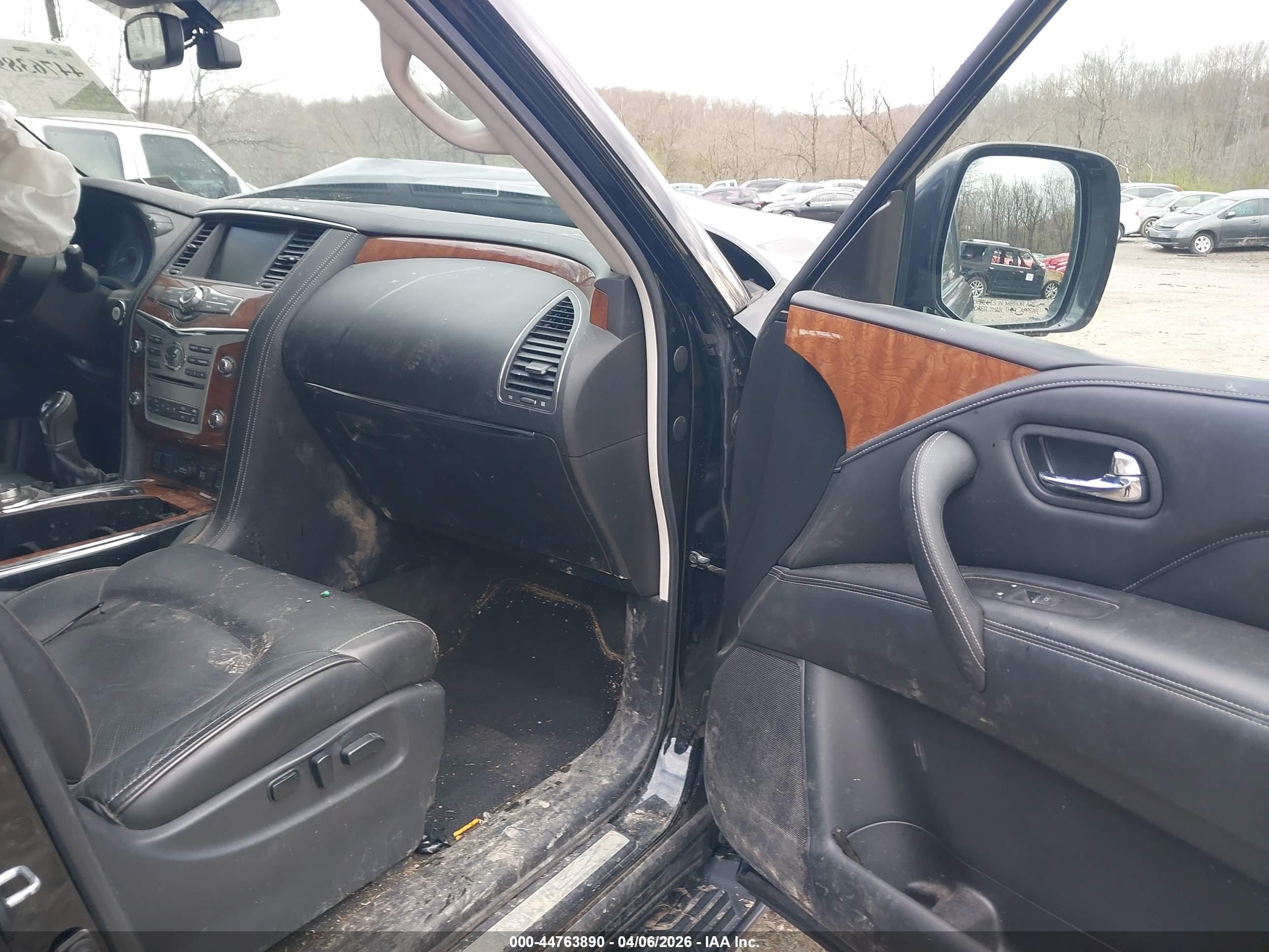 INFINITI QX80 image 5