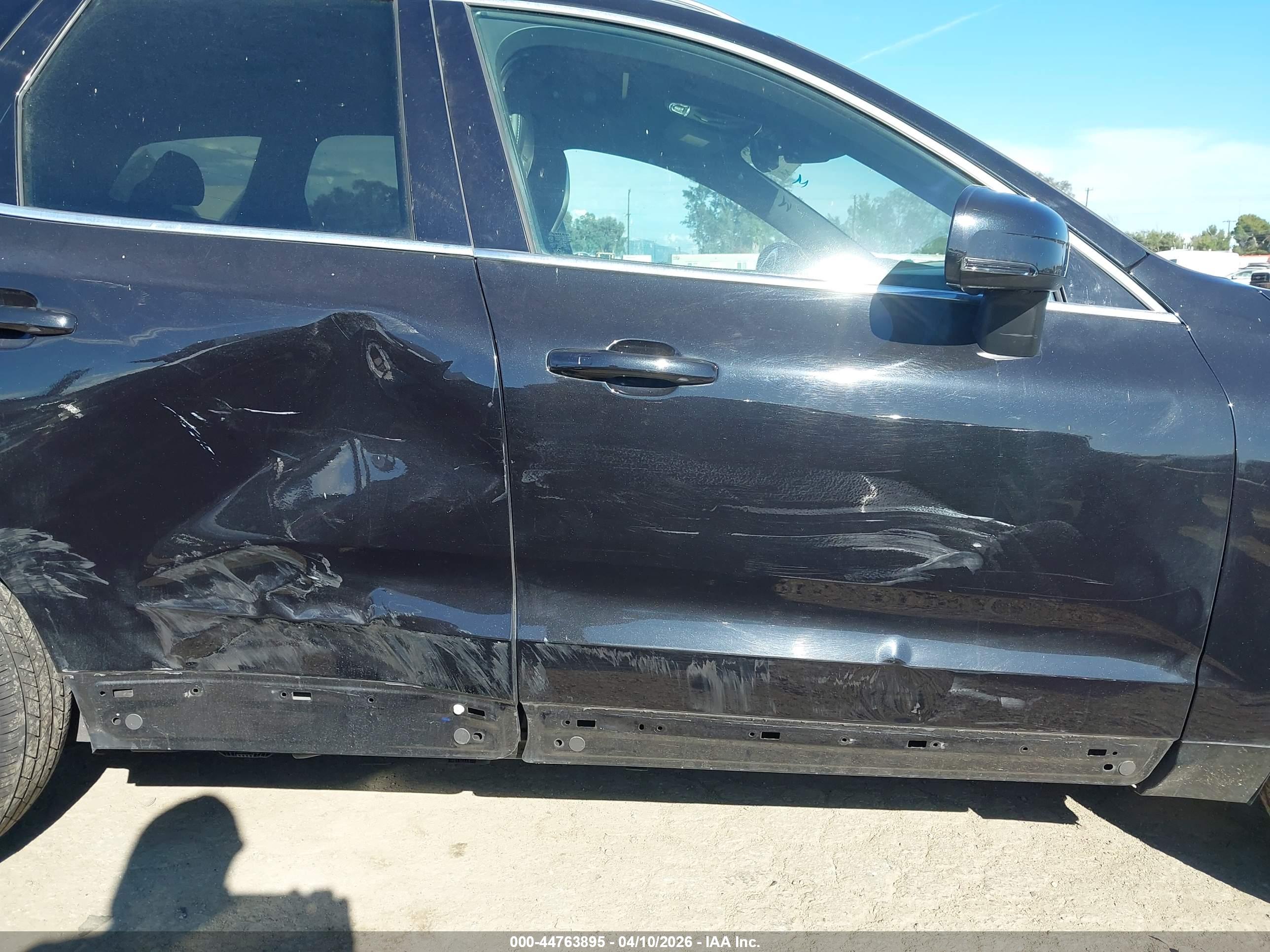 VOLVO XC60 image 6