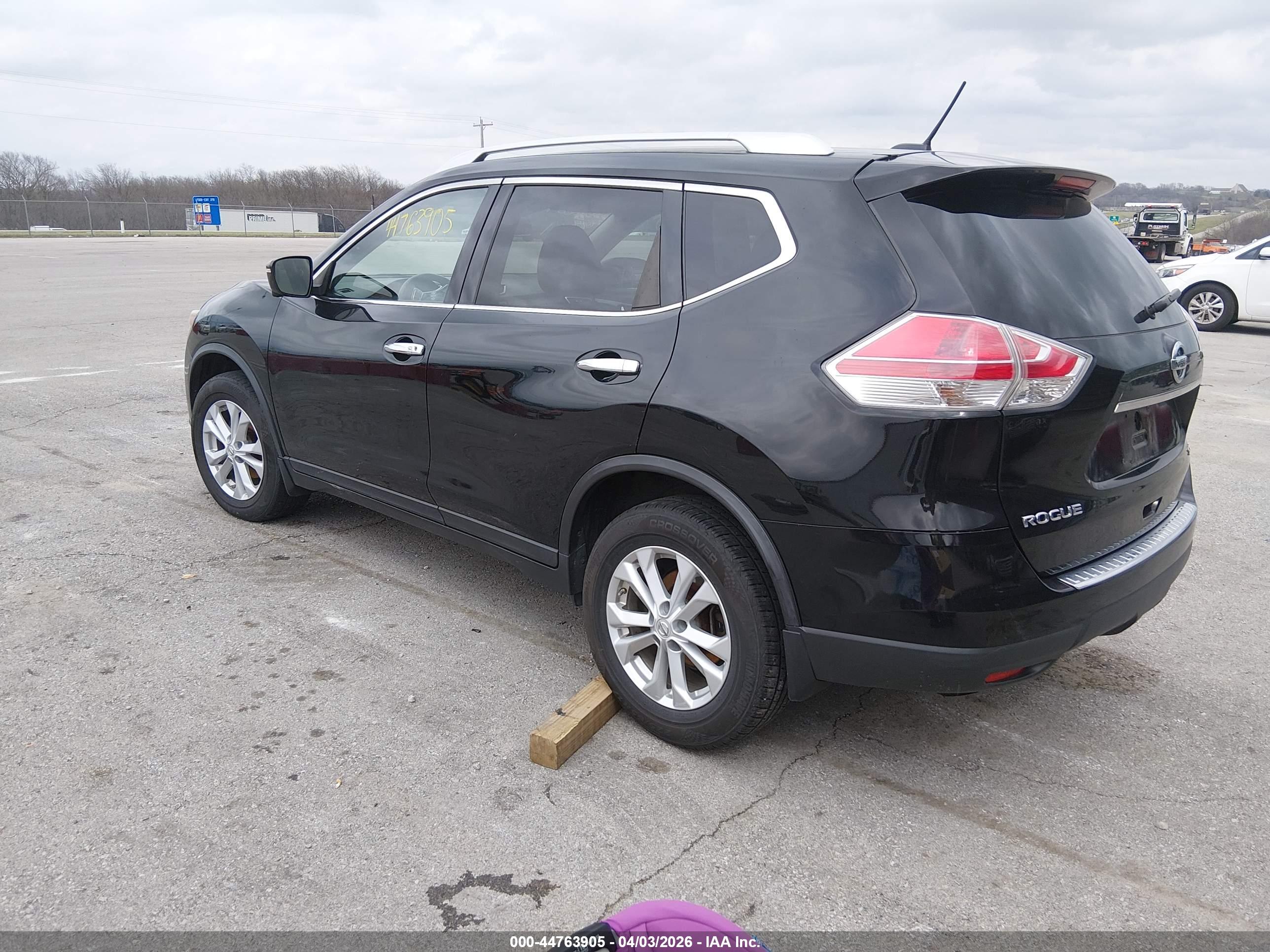 NISSAN ROGUE image 3