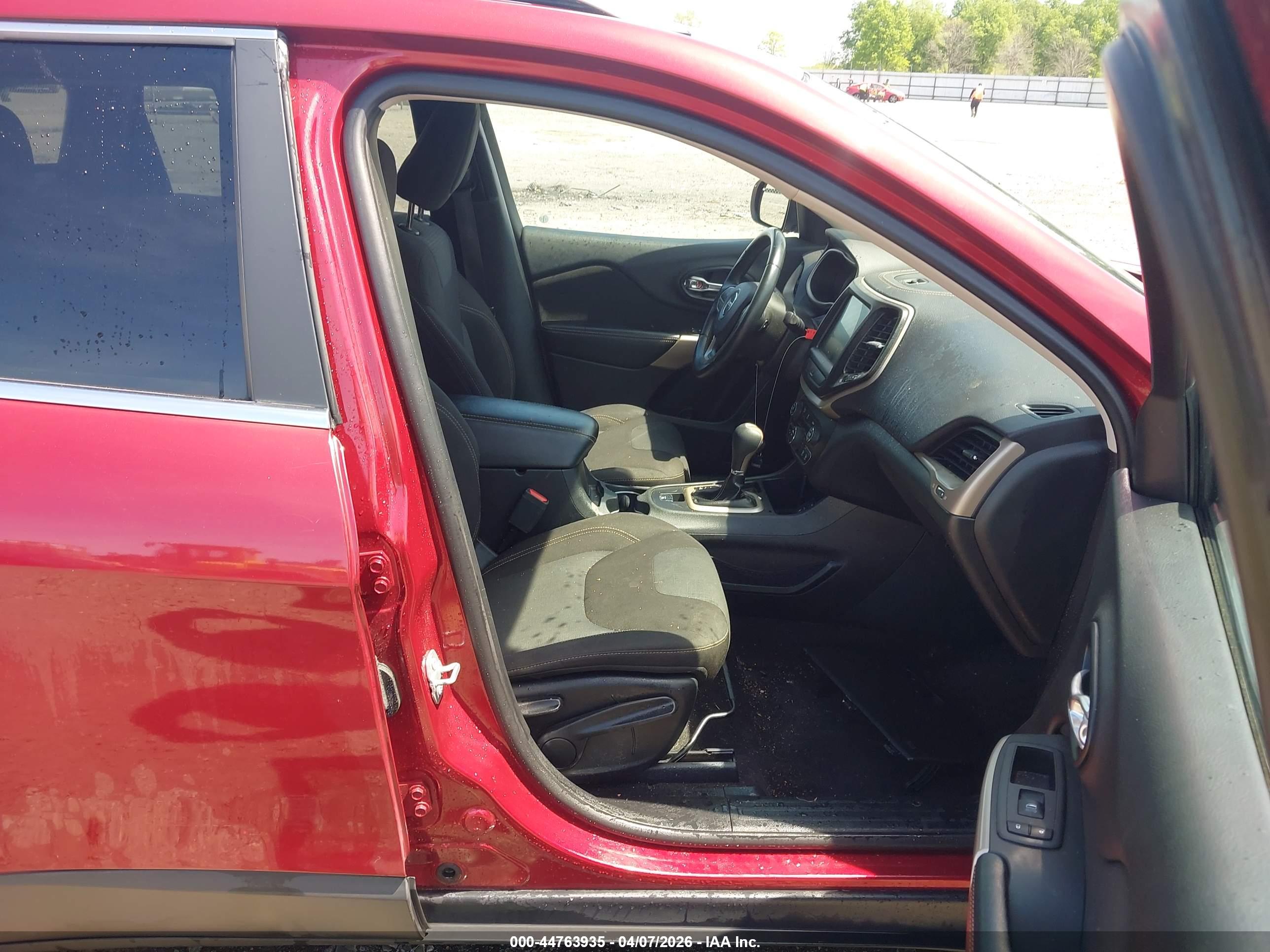 JEEP CHEROKEE image 5