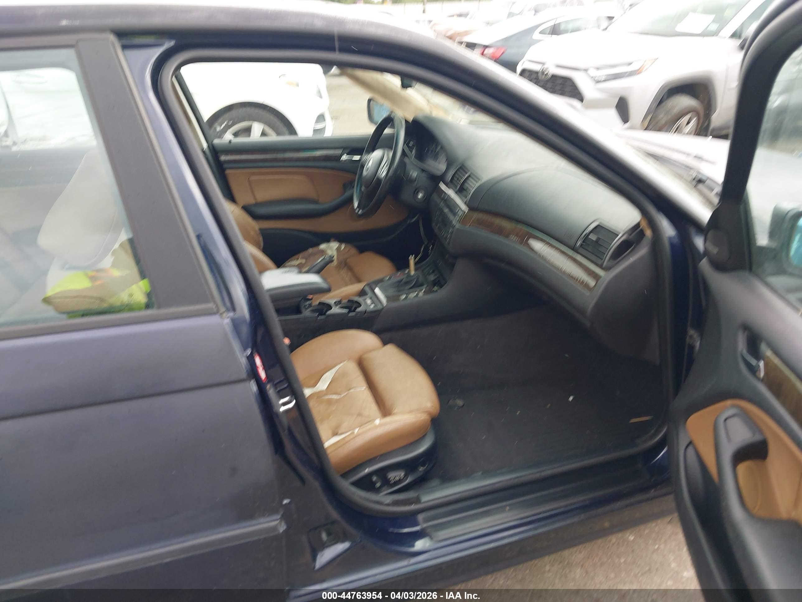 BMW 325I image 5