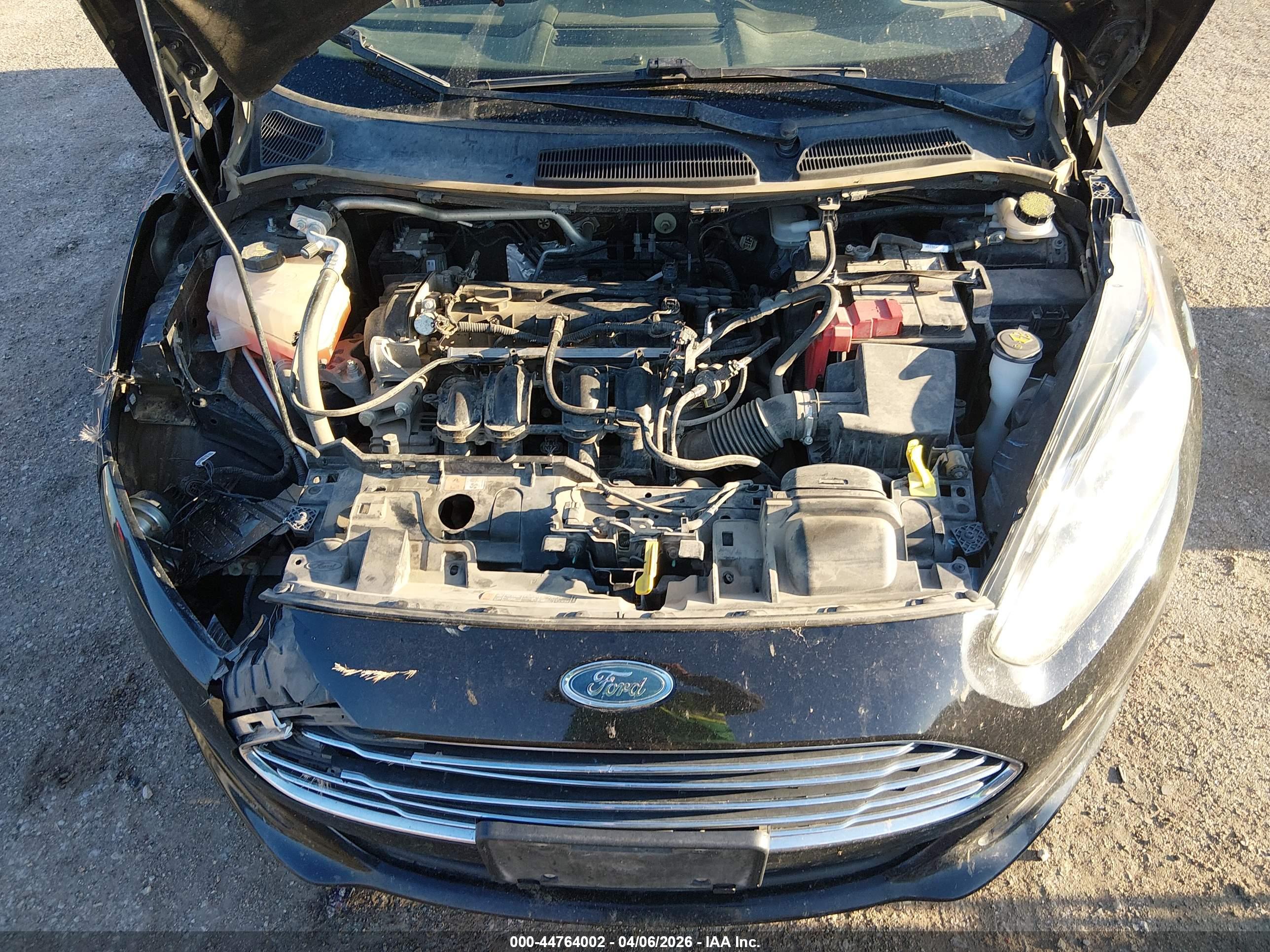 FORD FIESTA image 10