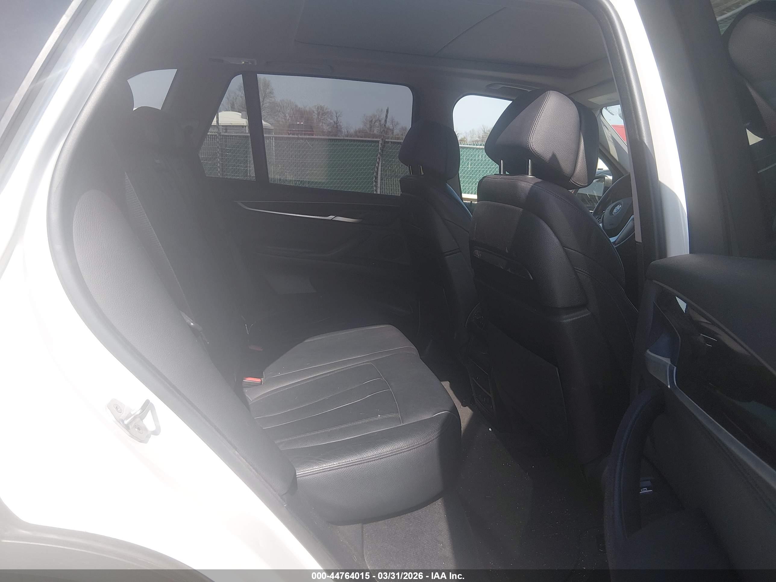 BMW X5 image 8