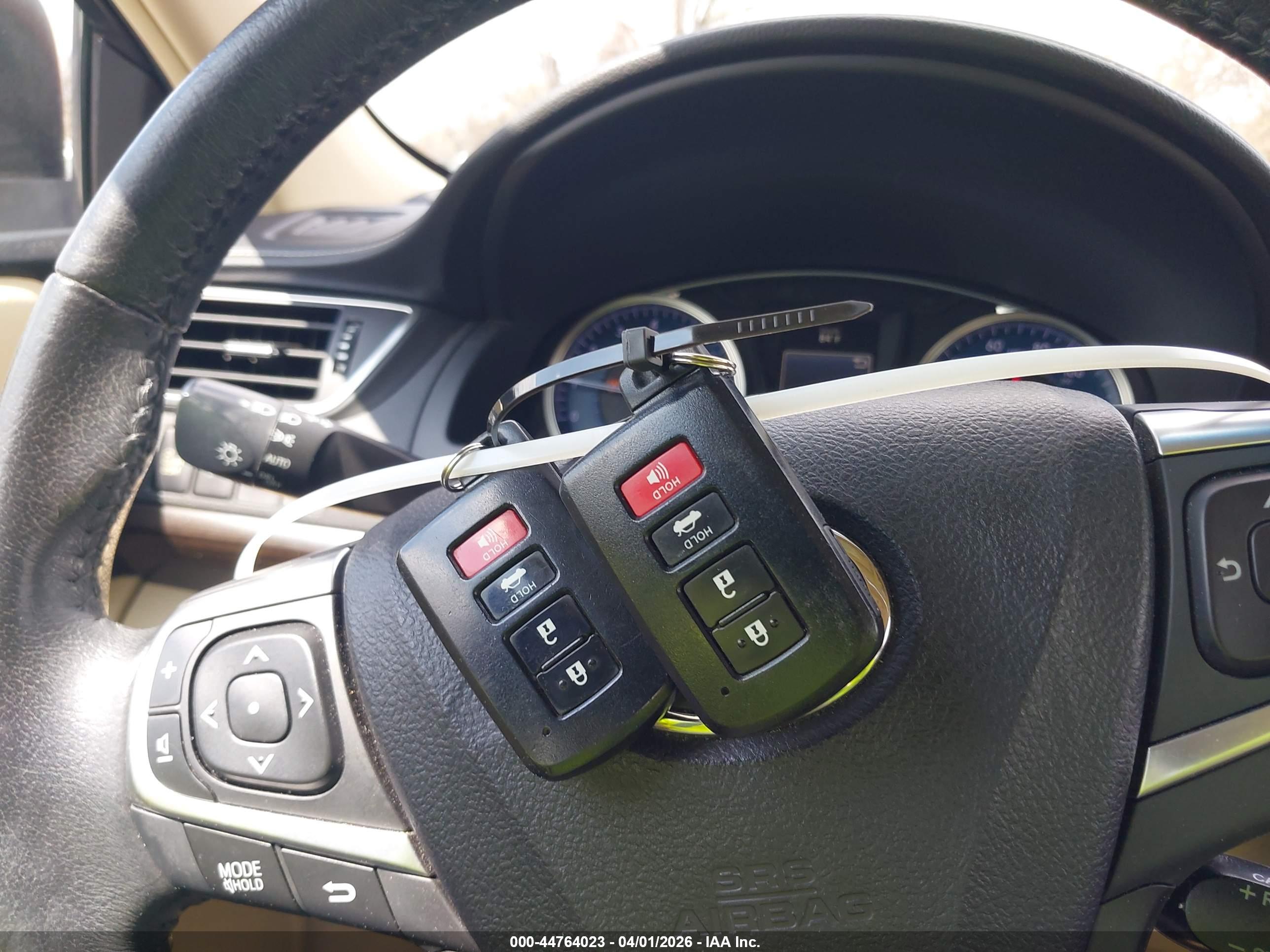 TOYOTA CAMRY image 11