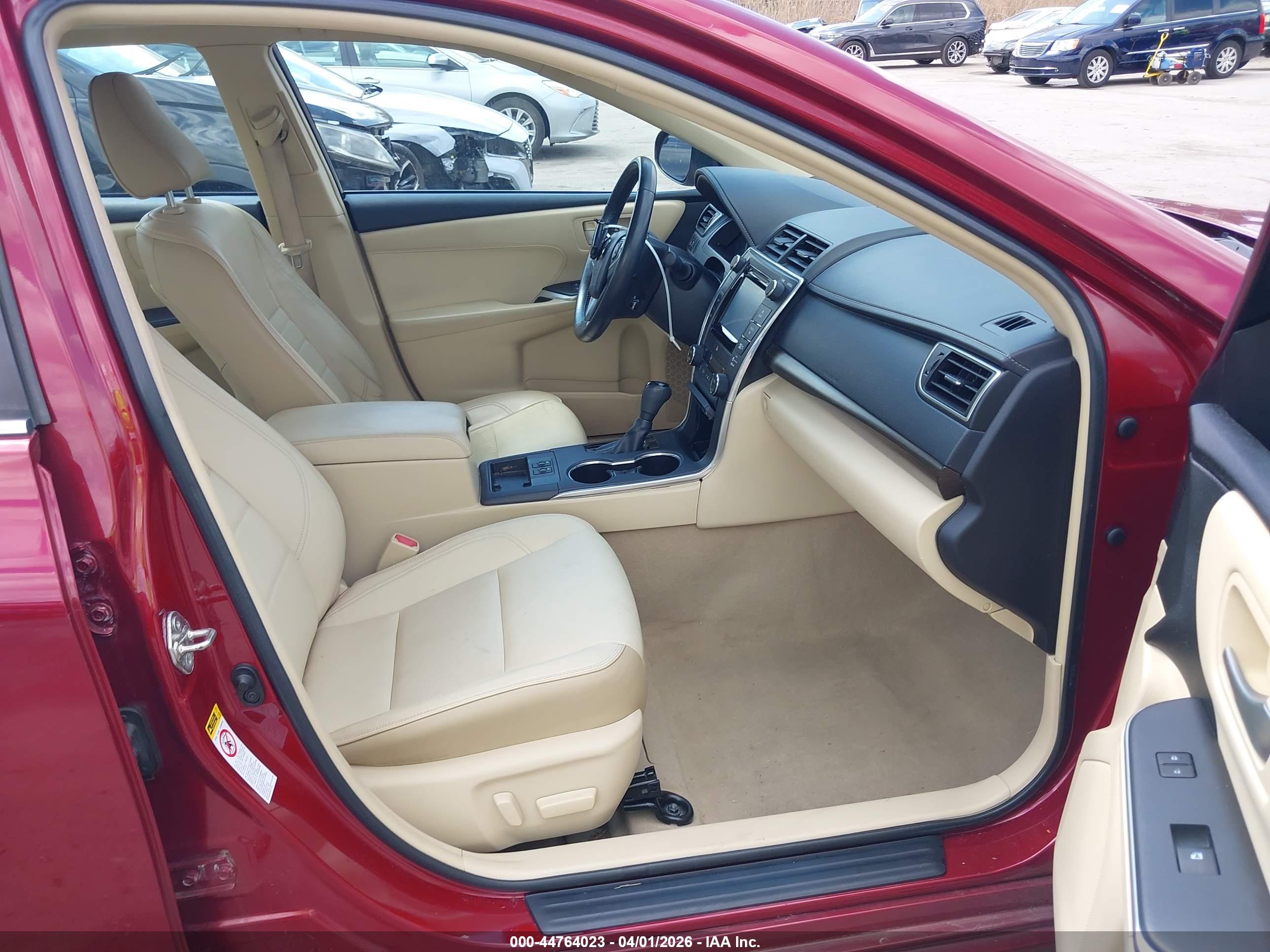 TOYOTA CAMRY image 5