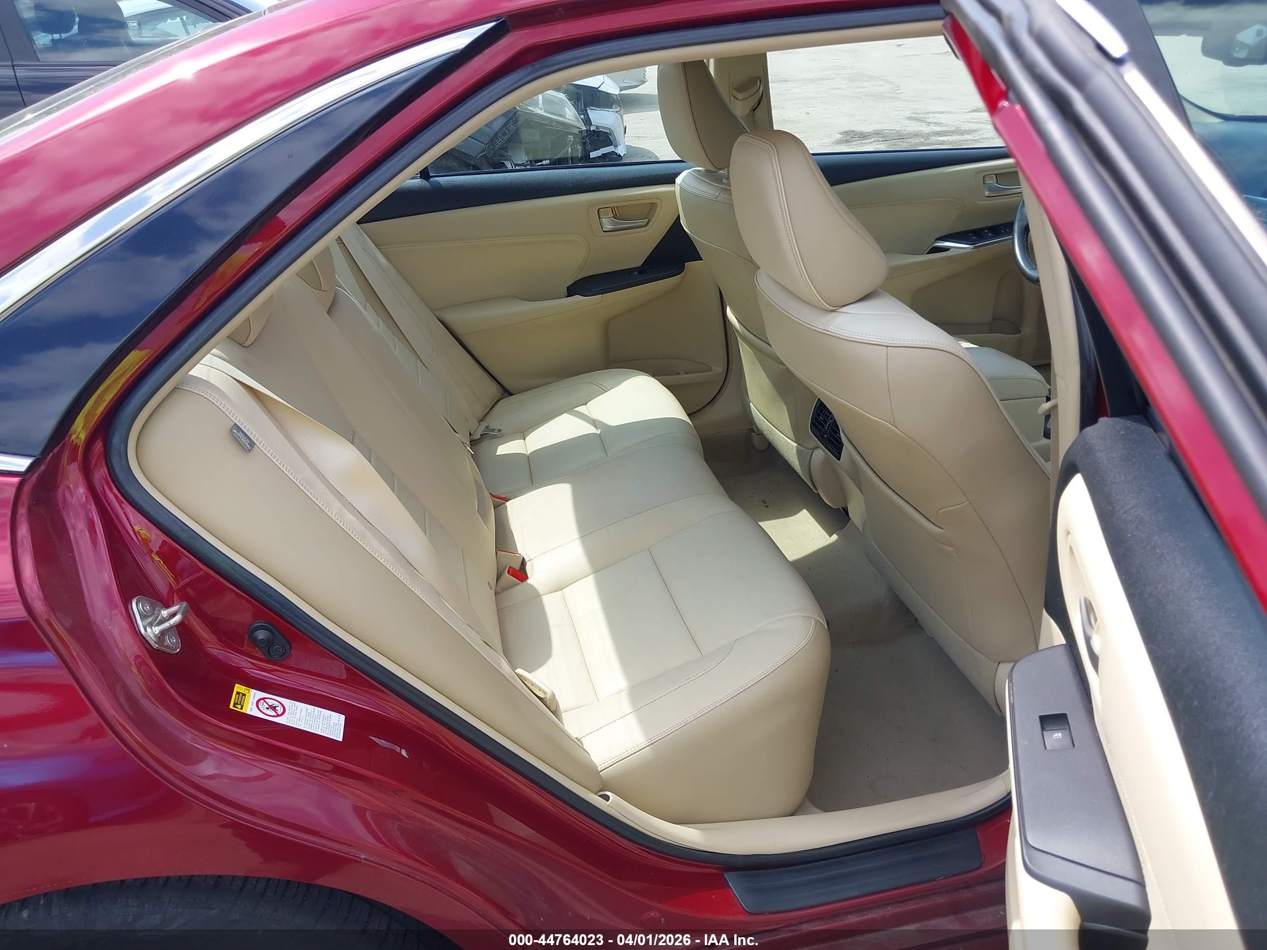 TOYOTA CAMRY image 8