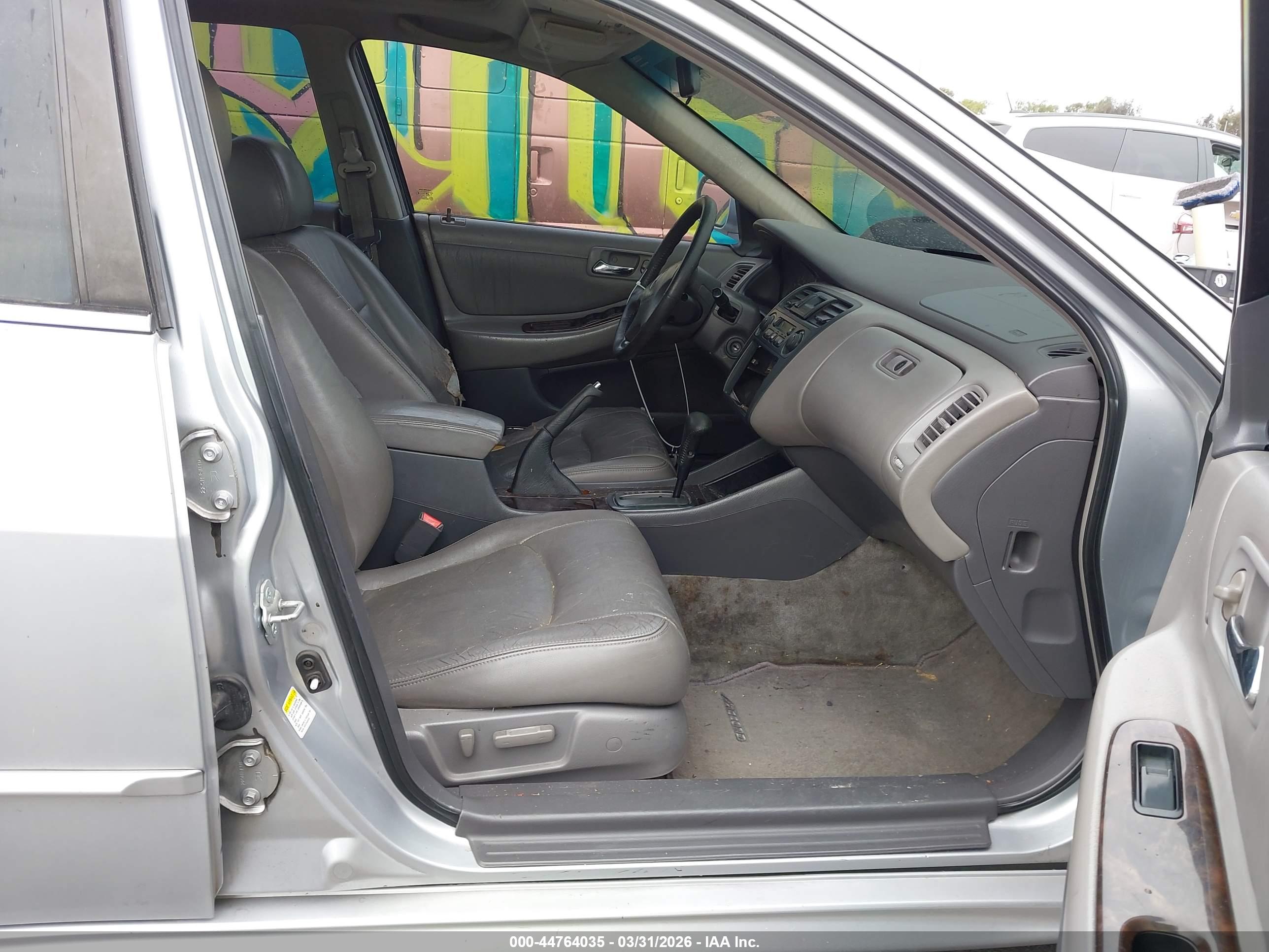 HONDA ACCORD image 5