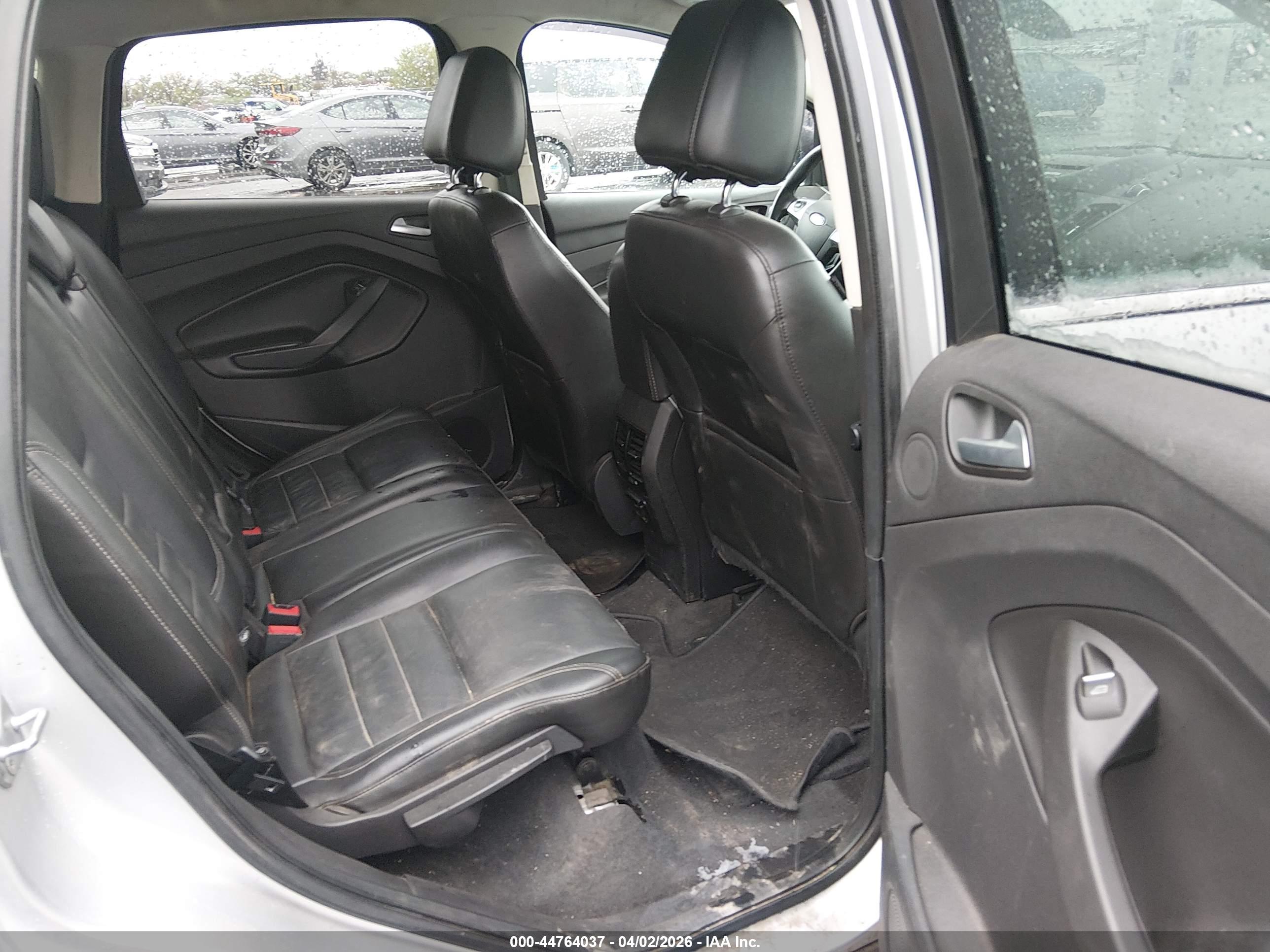 FORD ESCAPE image 8