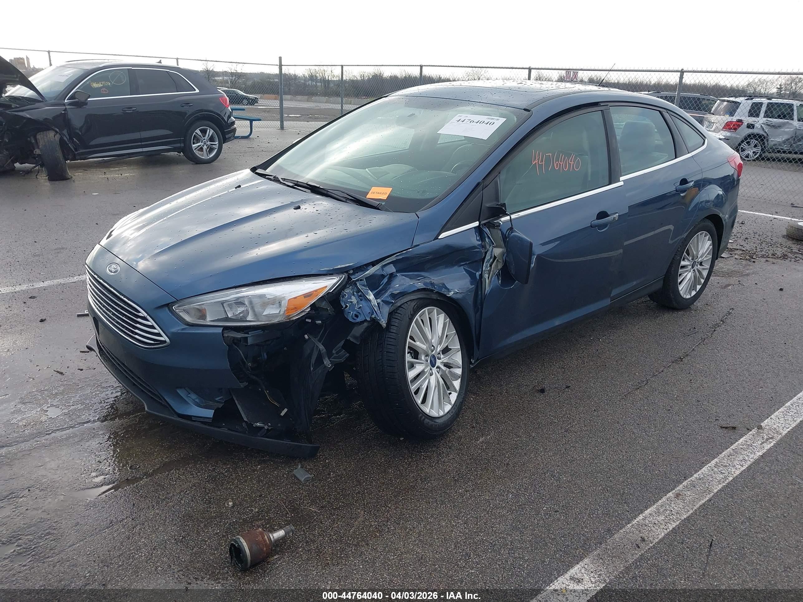 FORD FOCUS image 2