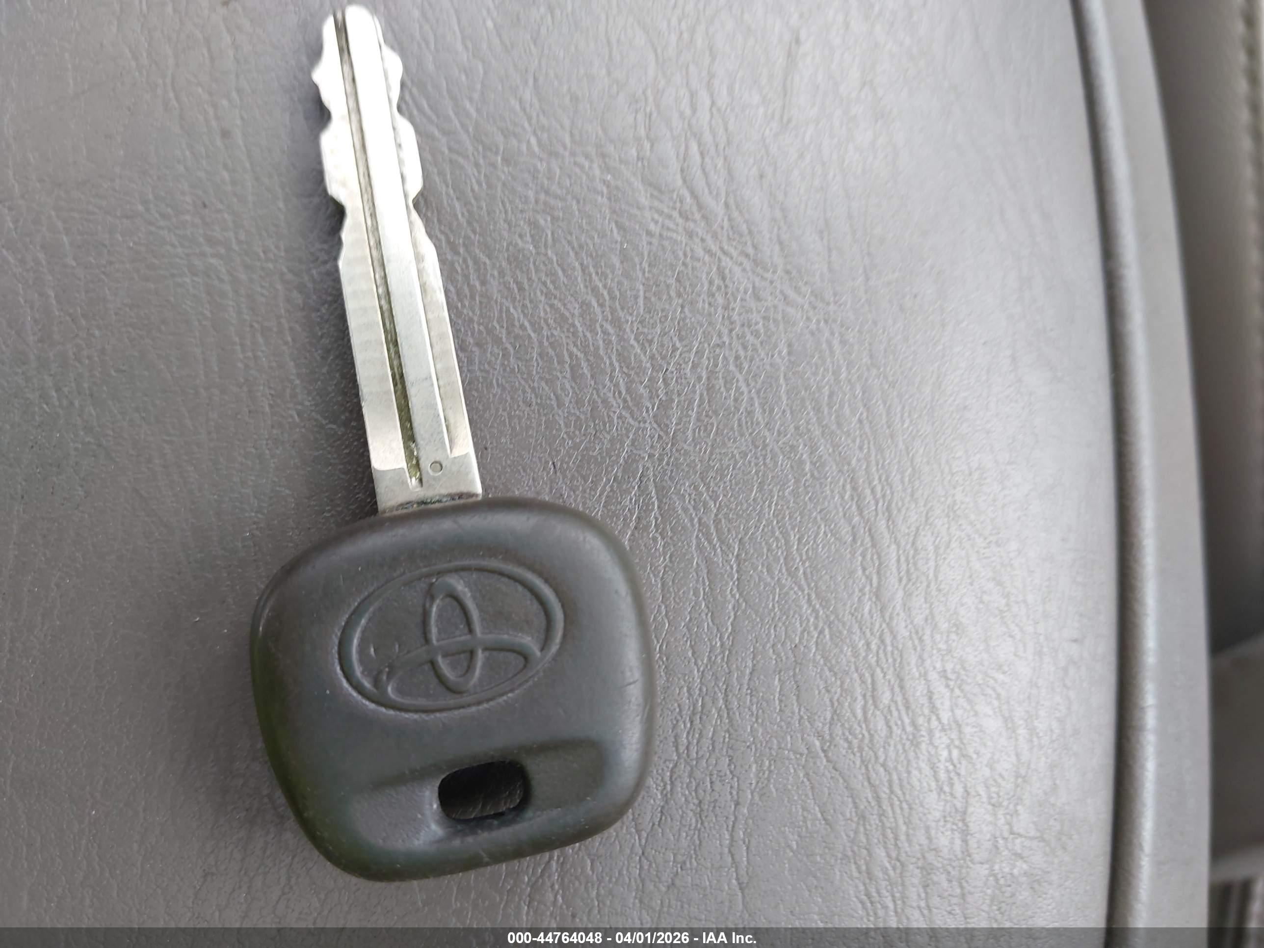TOYOTA SEQUOIA image 11