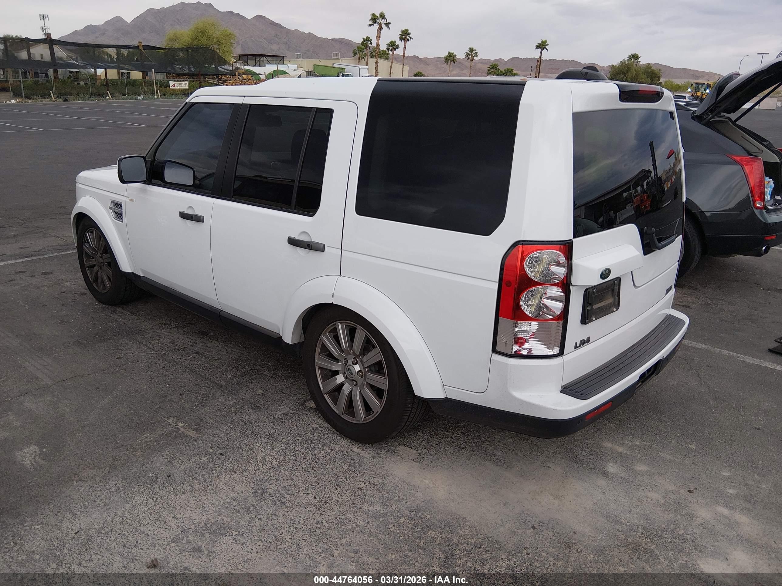 LAND ROVER image 3