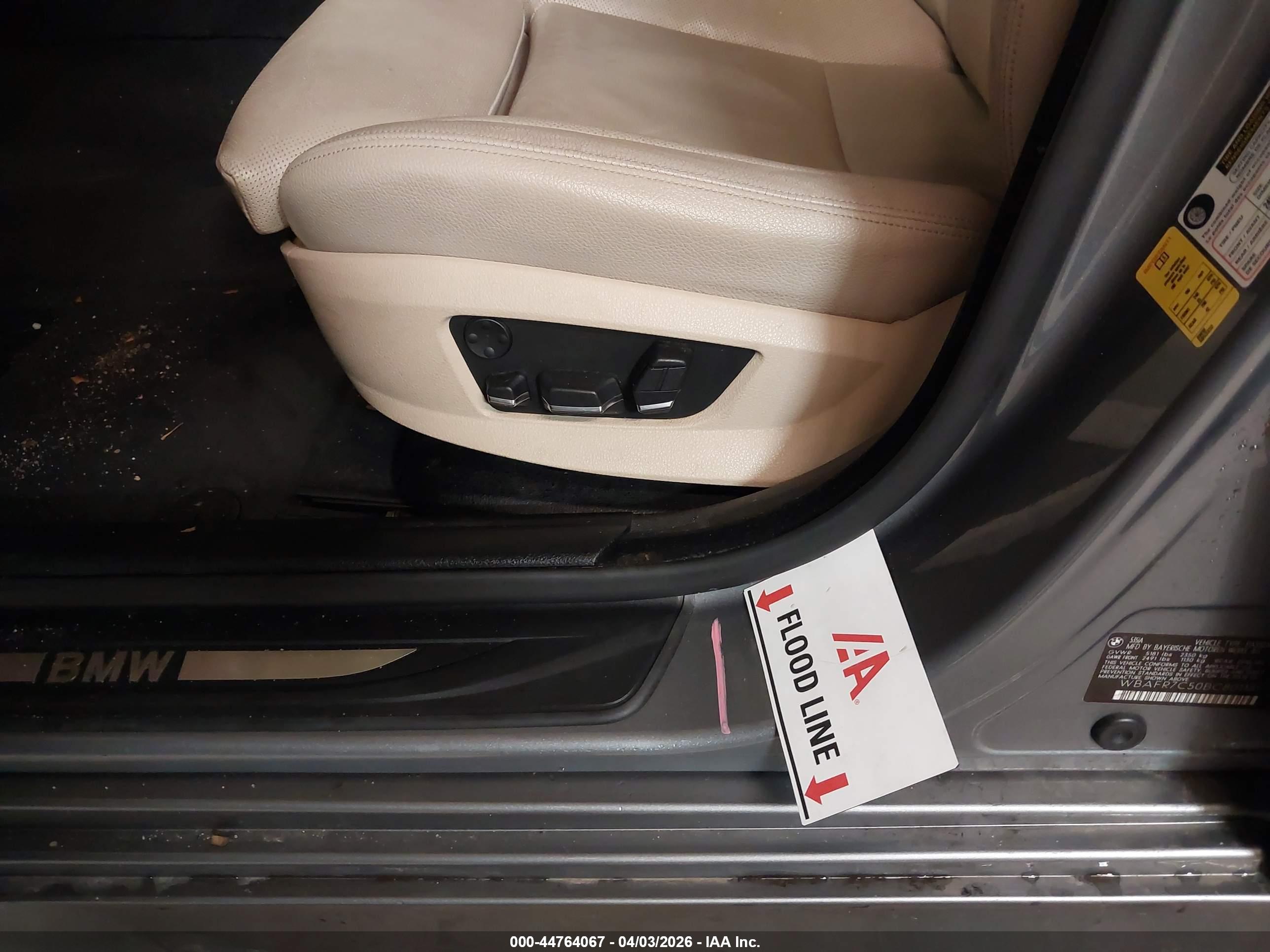 BMW 535I image 6