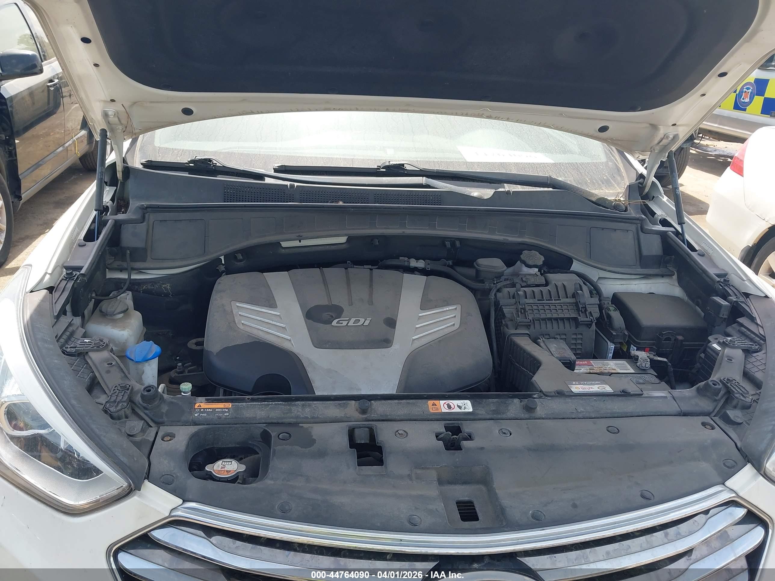 HYUNDAI SANTA image 10
