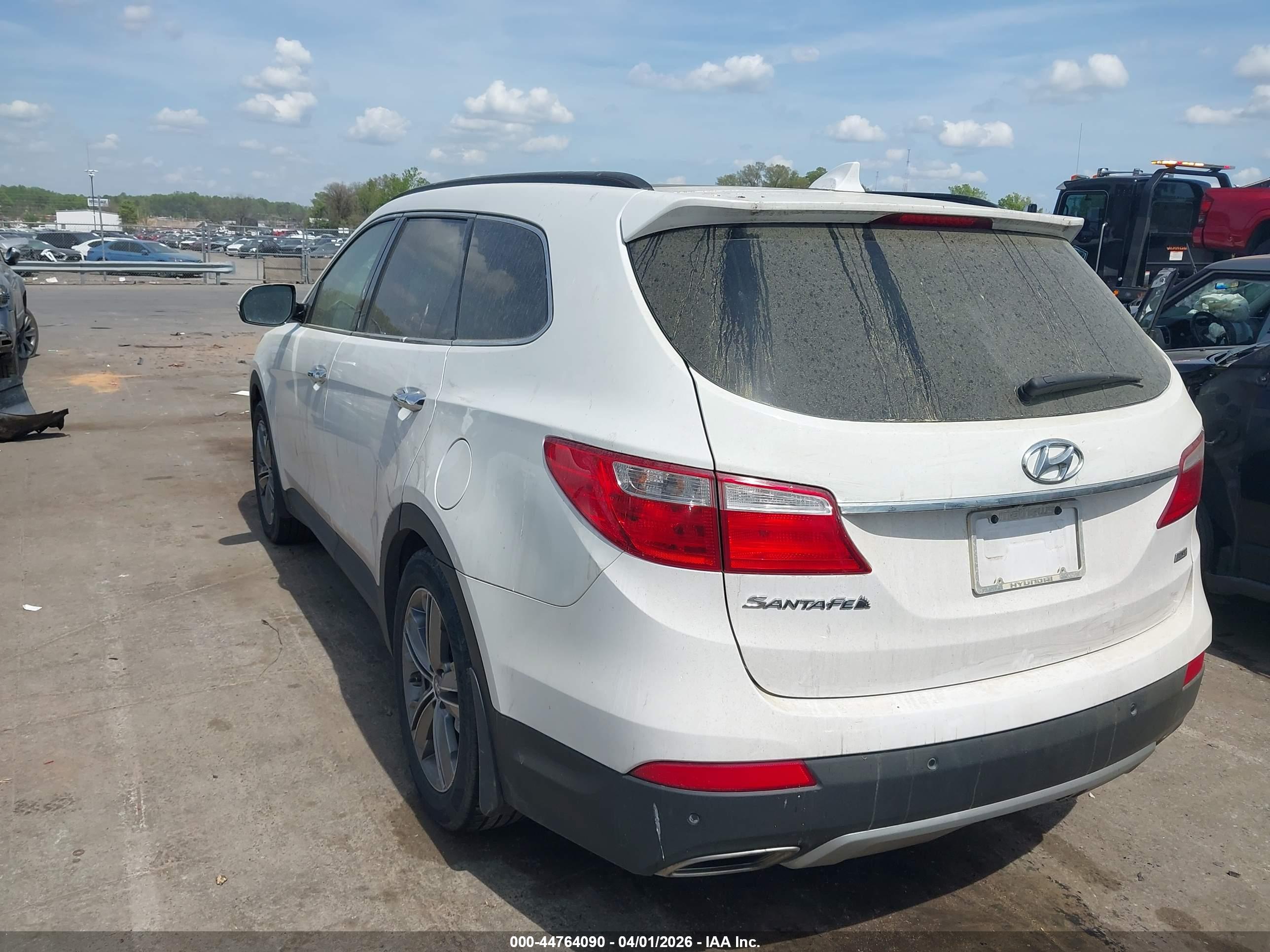 HYUNDAI SANTA image 3