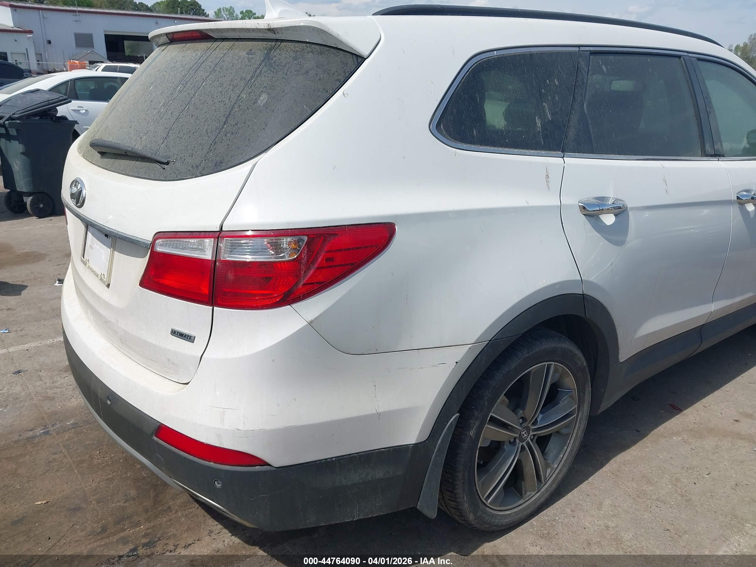 HYUNDAI SANTA image 6