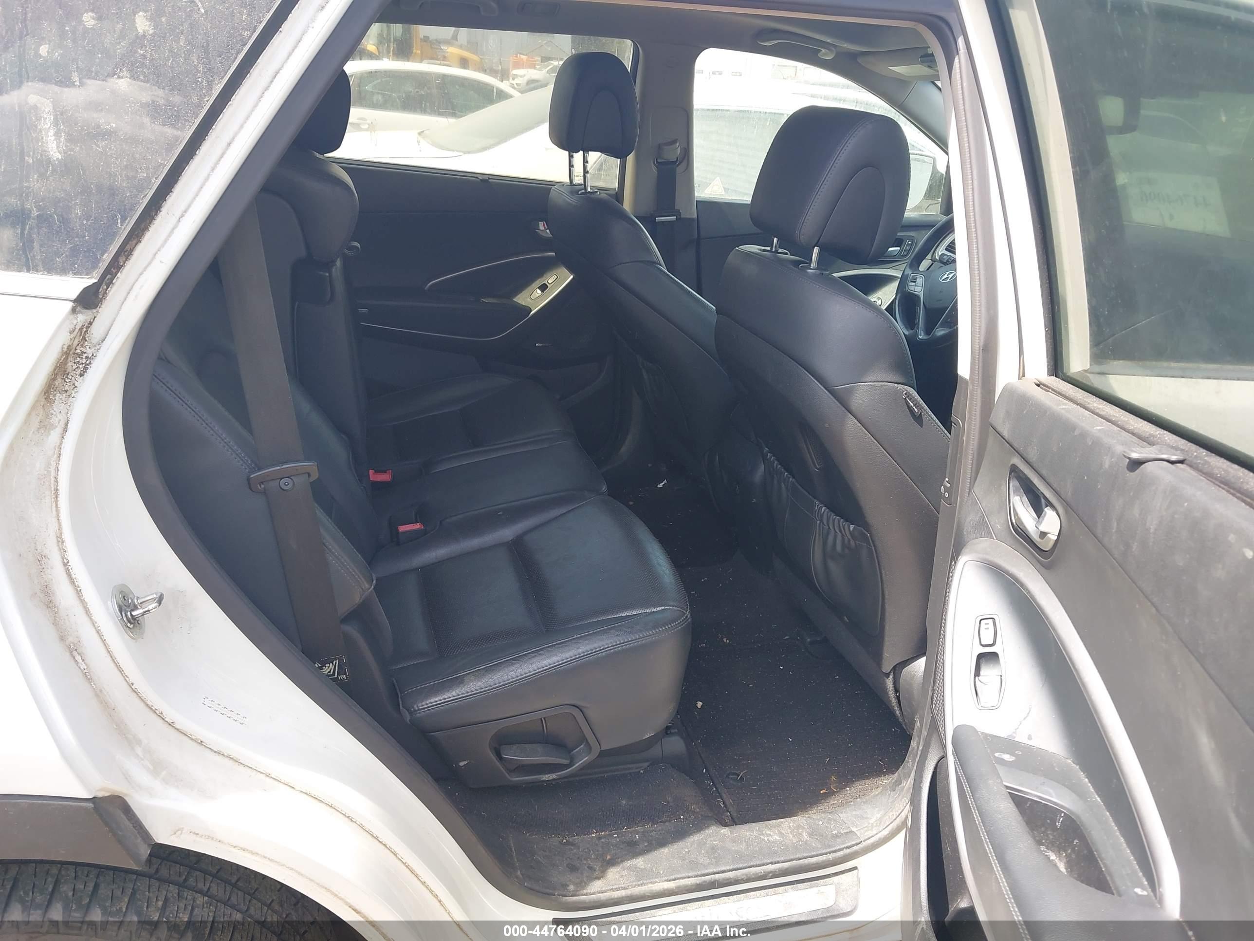 HYUNDAI SANTA image 8