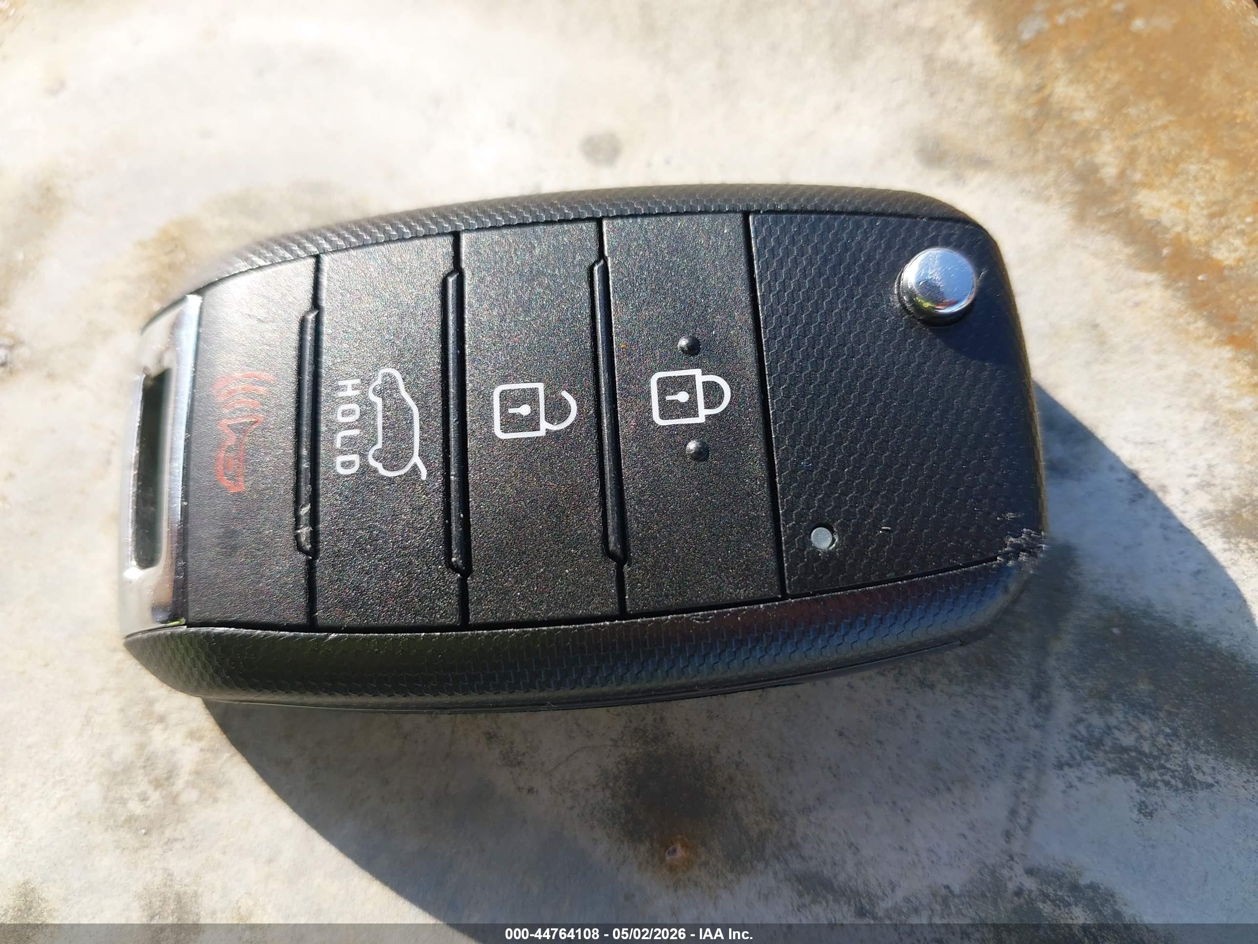 KIA SORENTO image 11