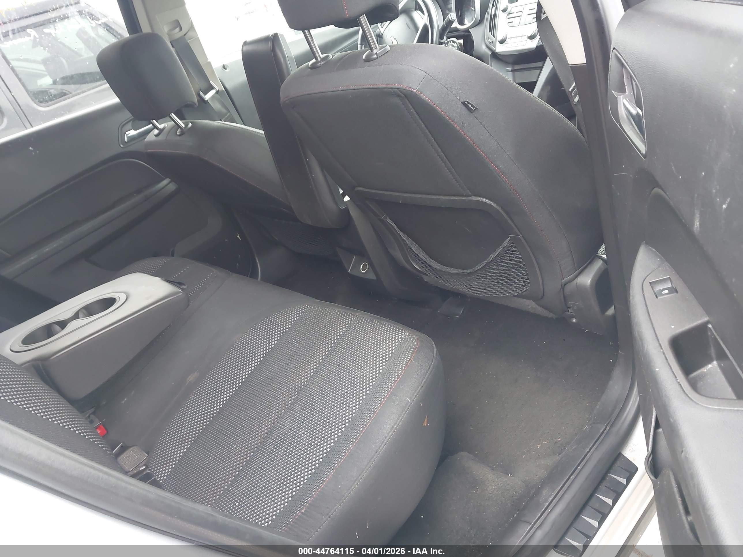 CHEVROLET EQUINOX image 8