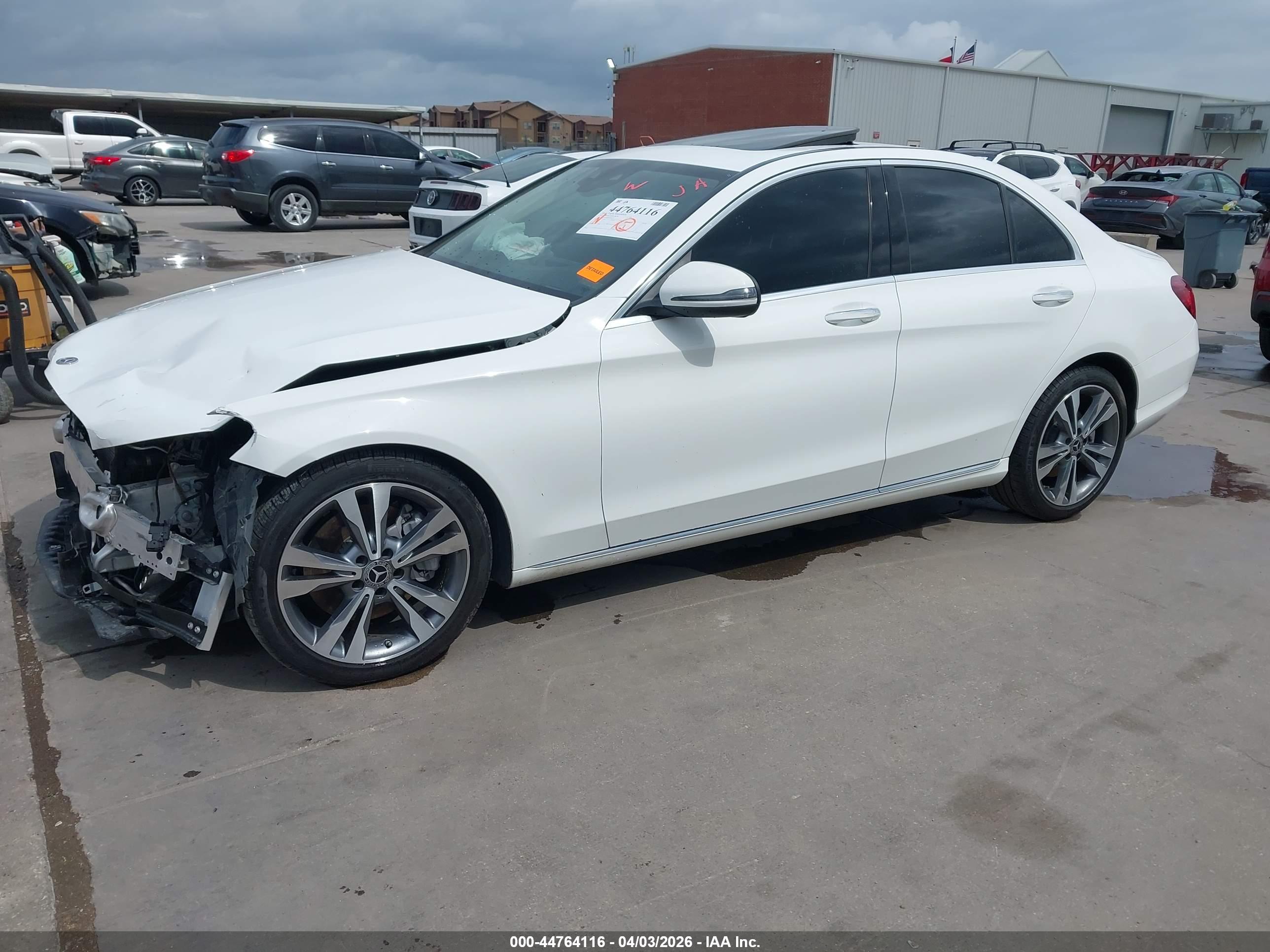 MERCEDES-BENZ C image 2