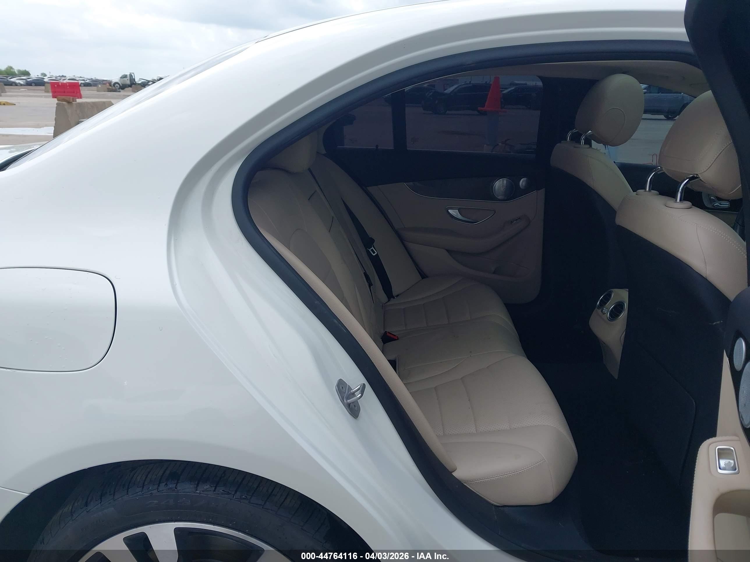 MERCEDES-BENZ C image 8