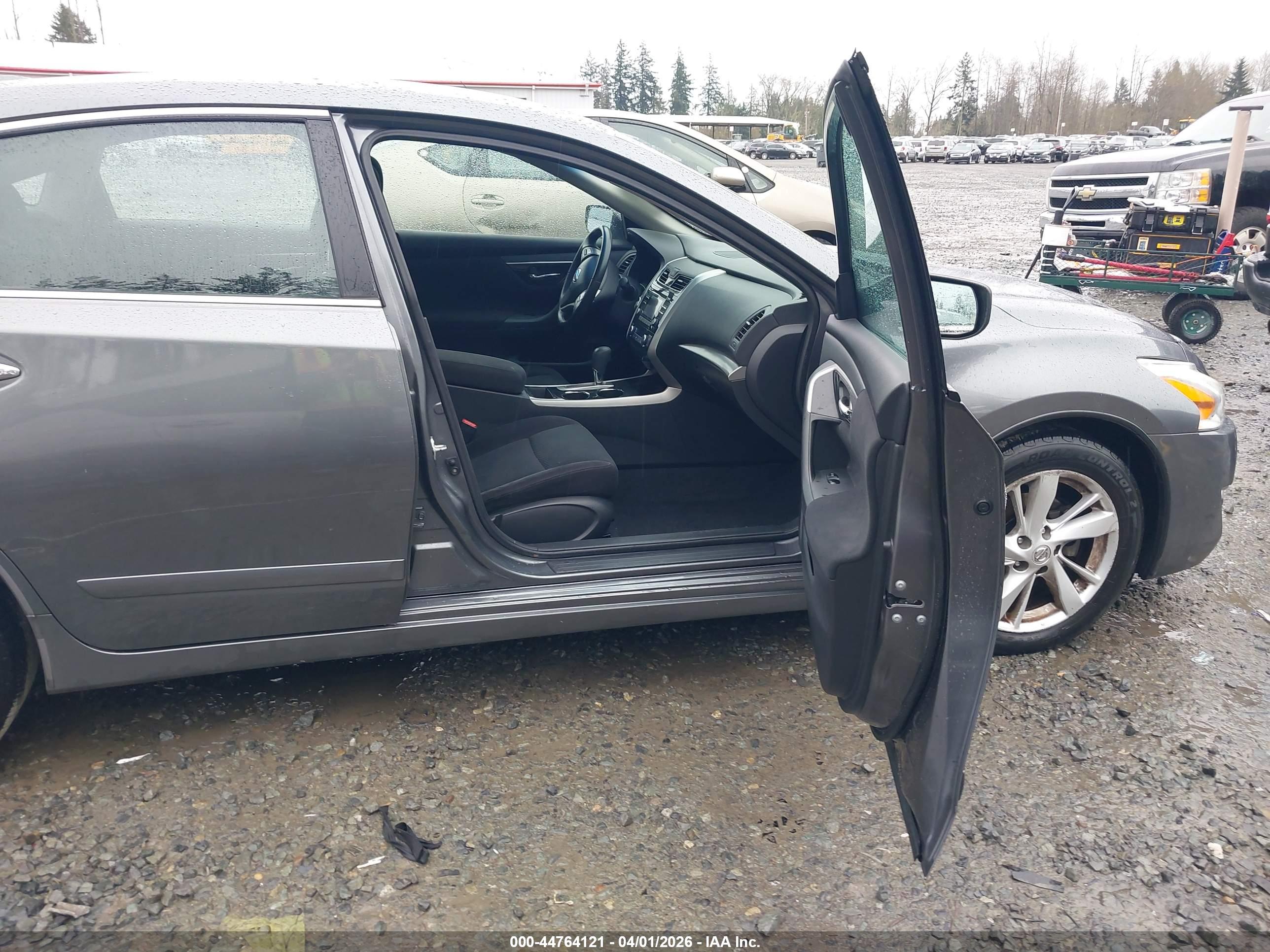 NISSAN ALTIMA image 5