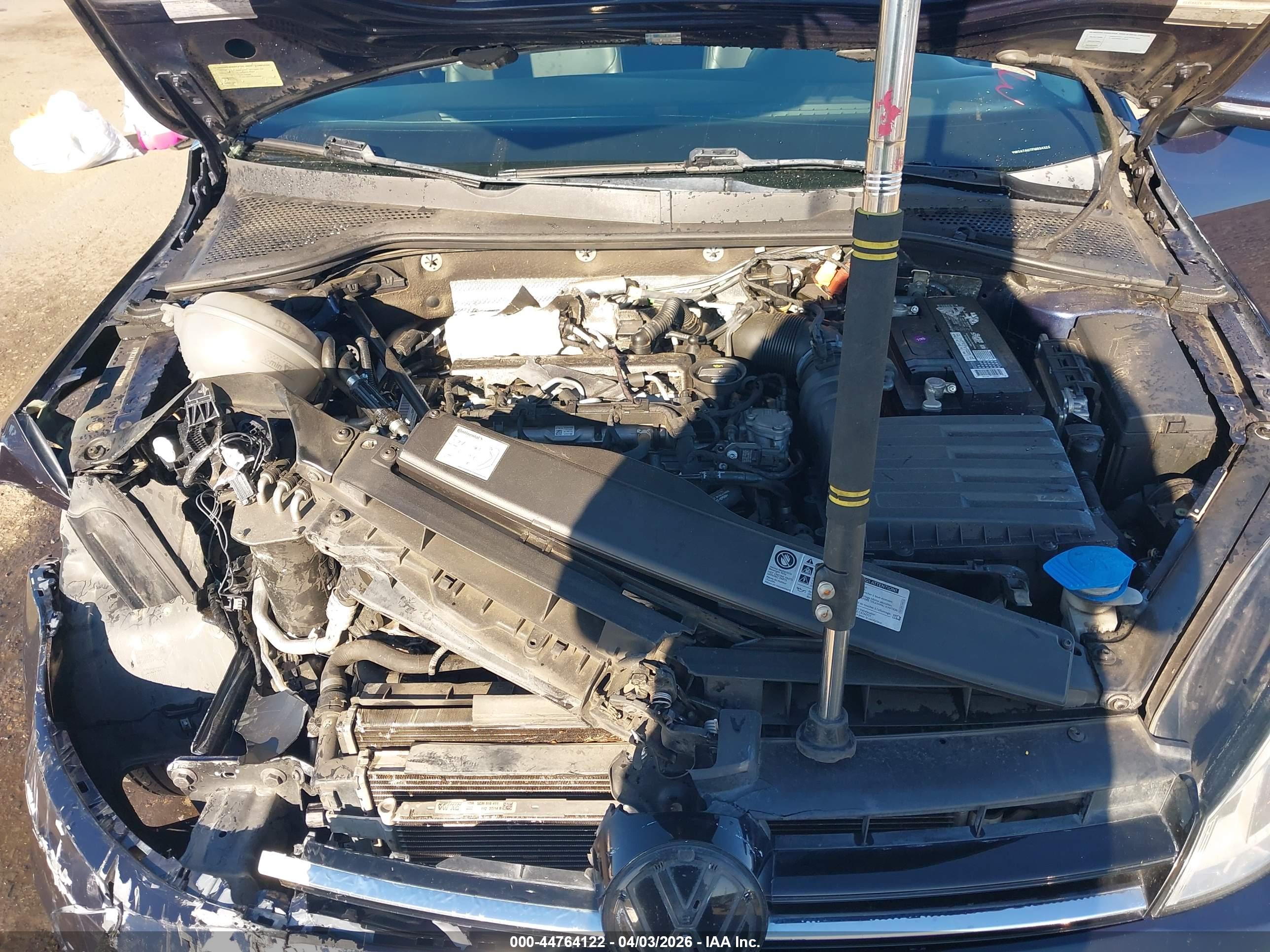 VOLKSWAGEN GOLF image 10