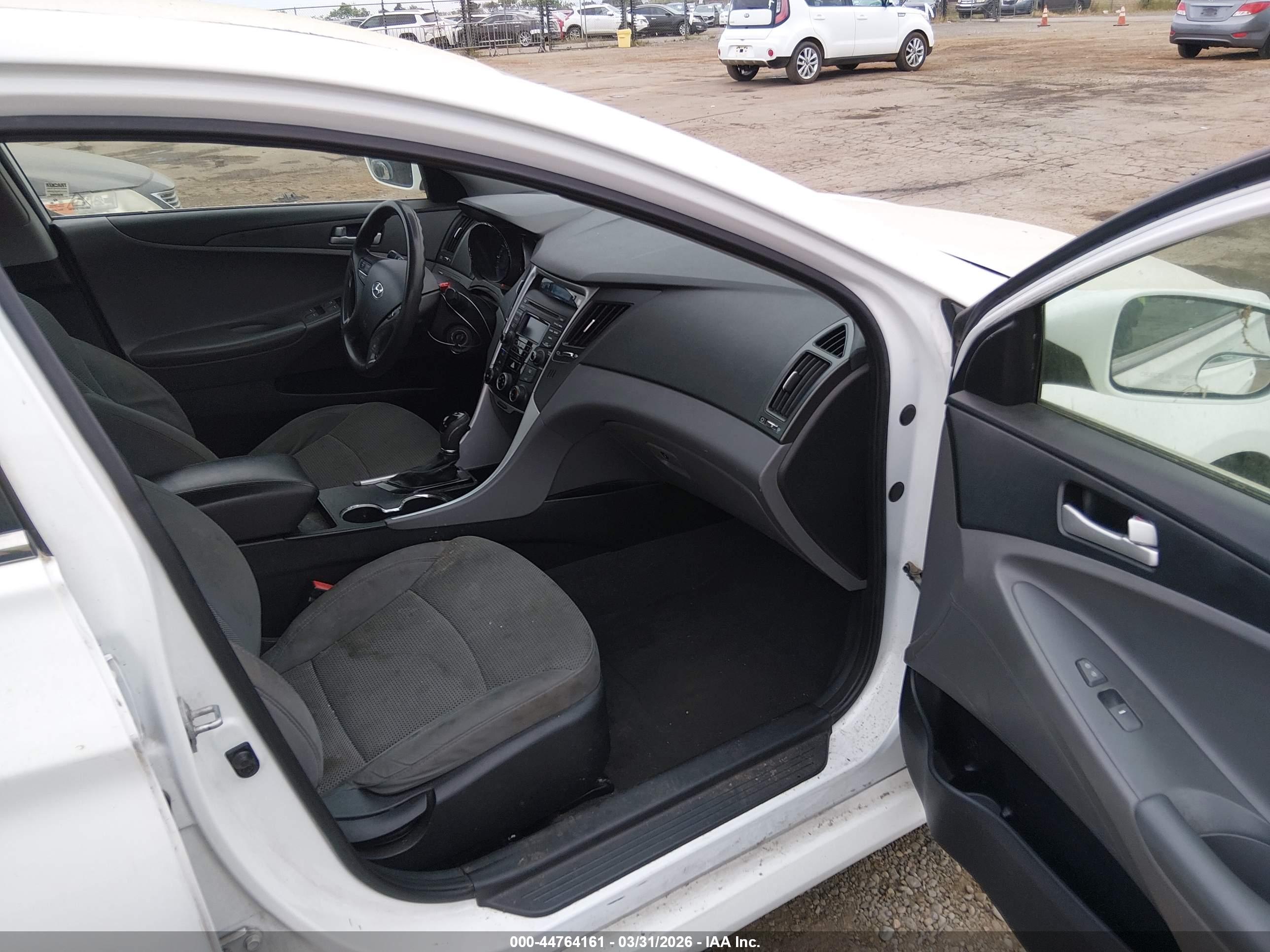 HYUNDAI SONATA image 5