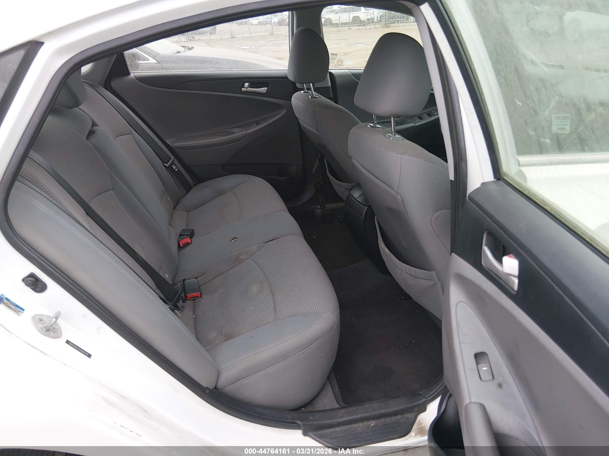 HYUNDAI SONATA image 8