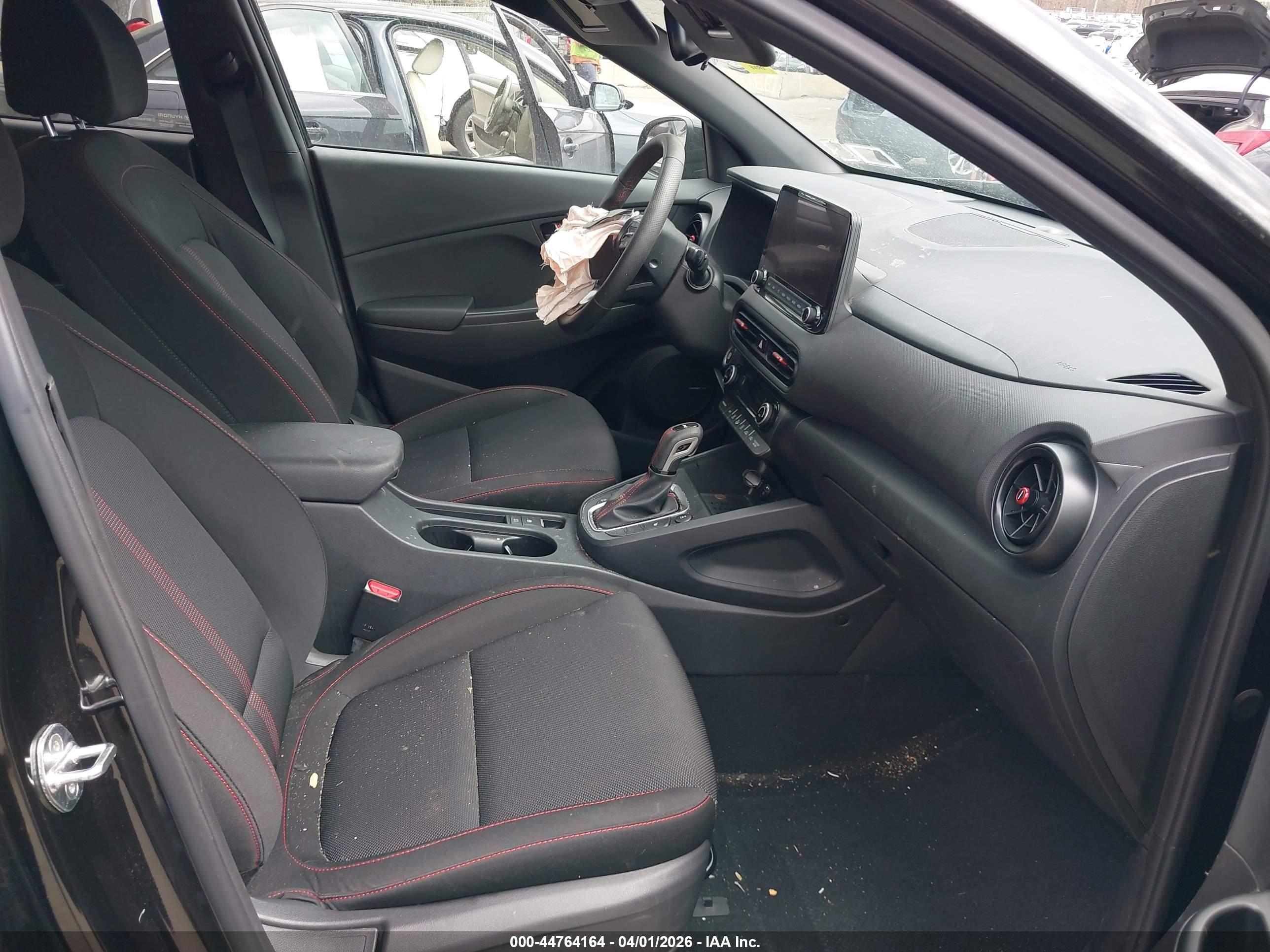 HYUNDAI KONA image 5