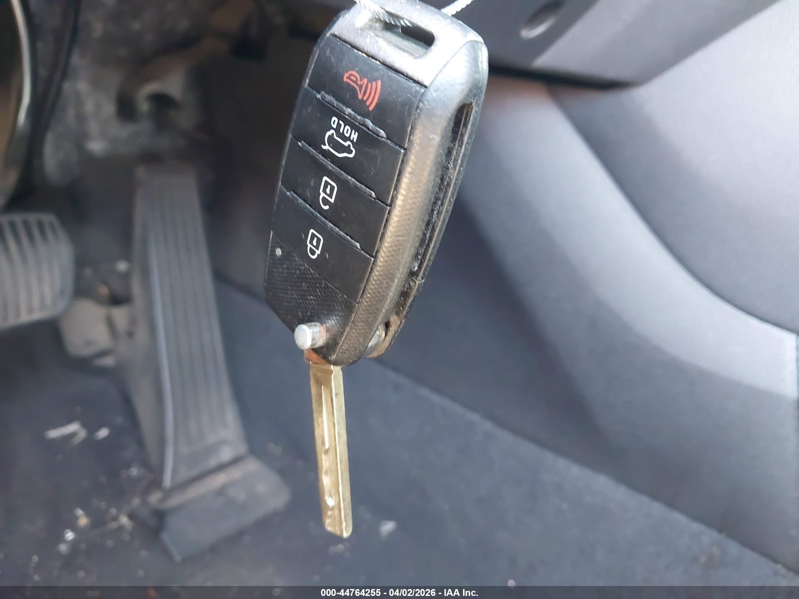 KIA SORENTO image 11