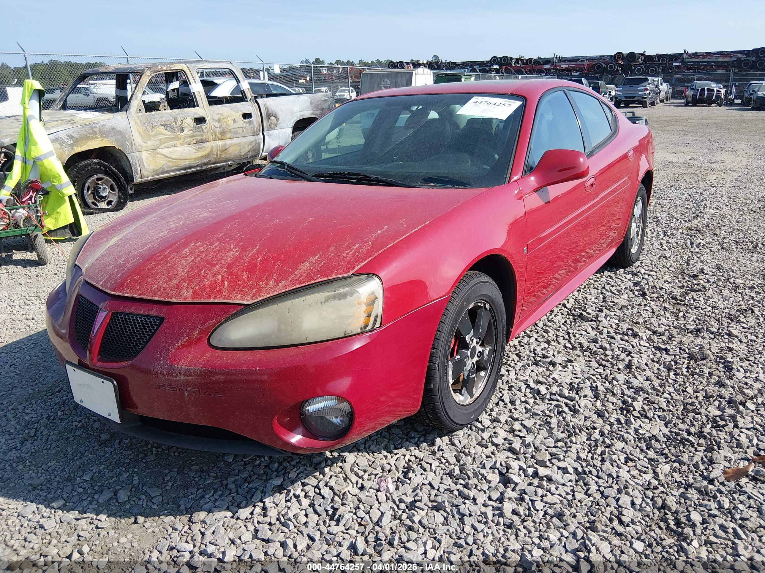 PONTIAC GRAND image 2