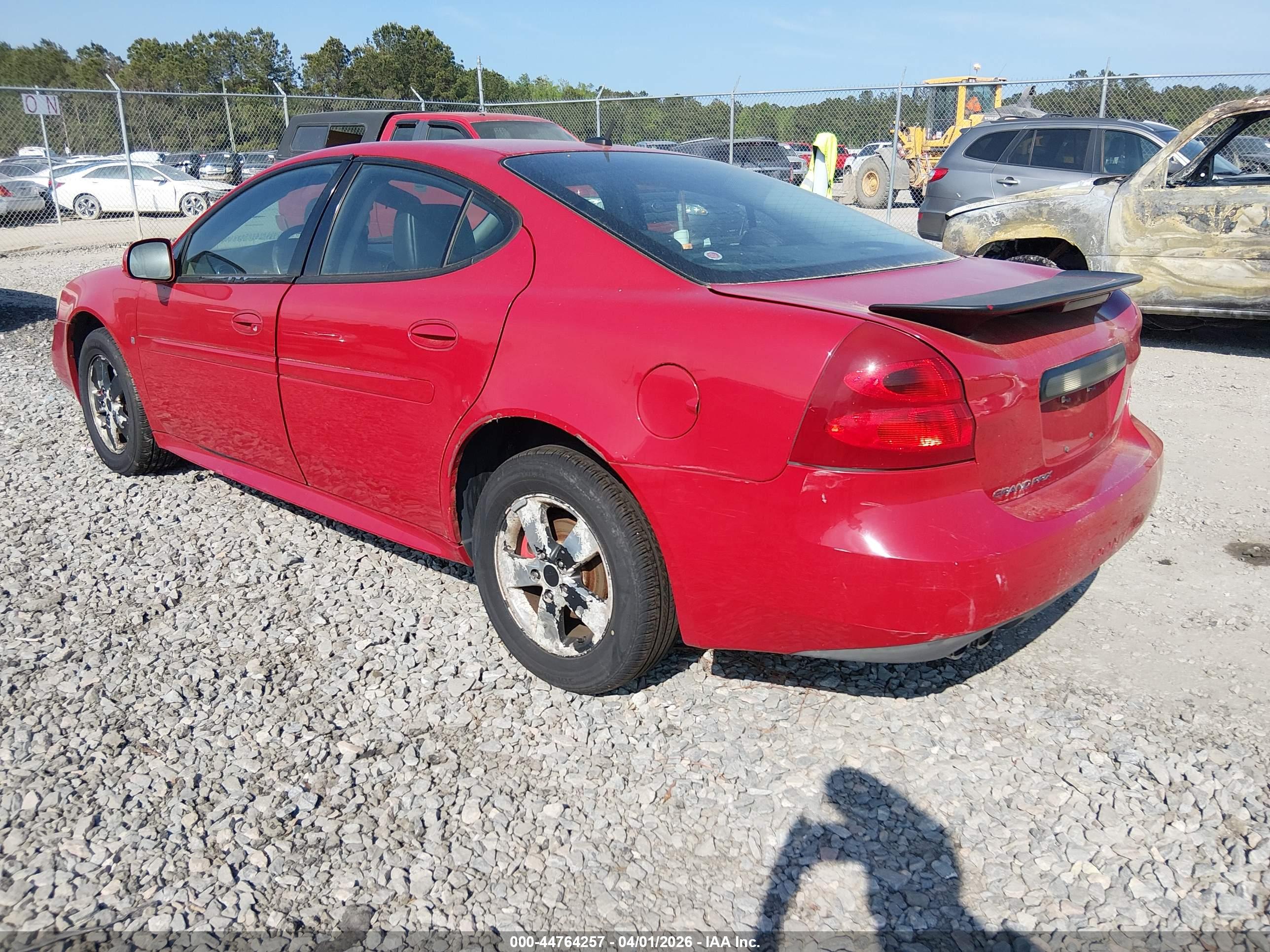 PONTIAC GRAND image 3