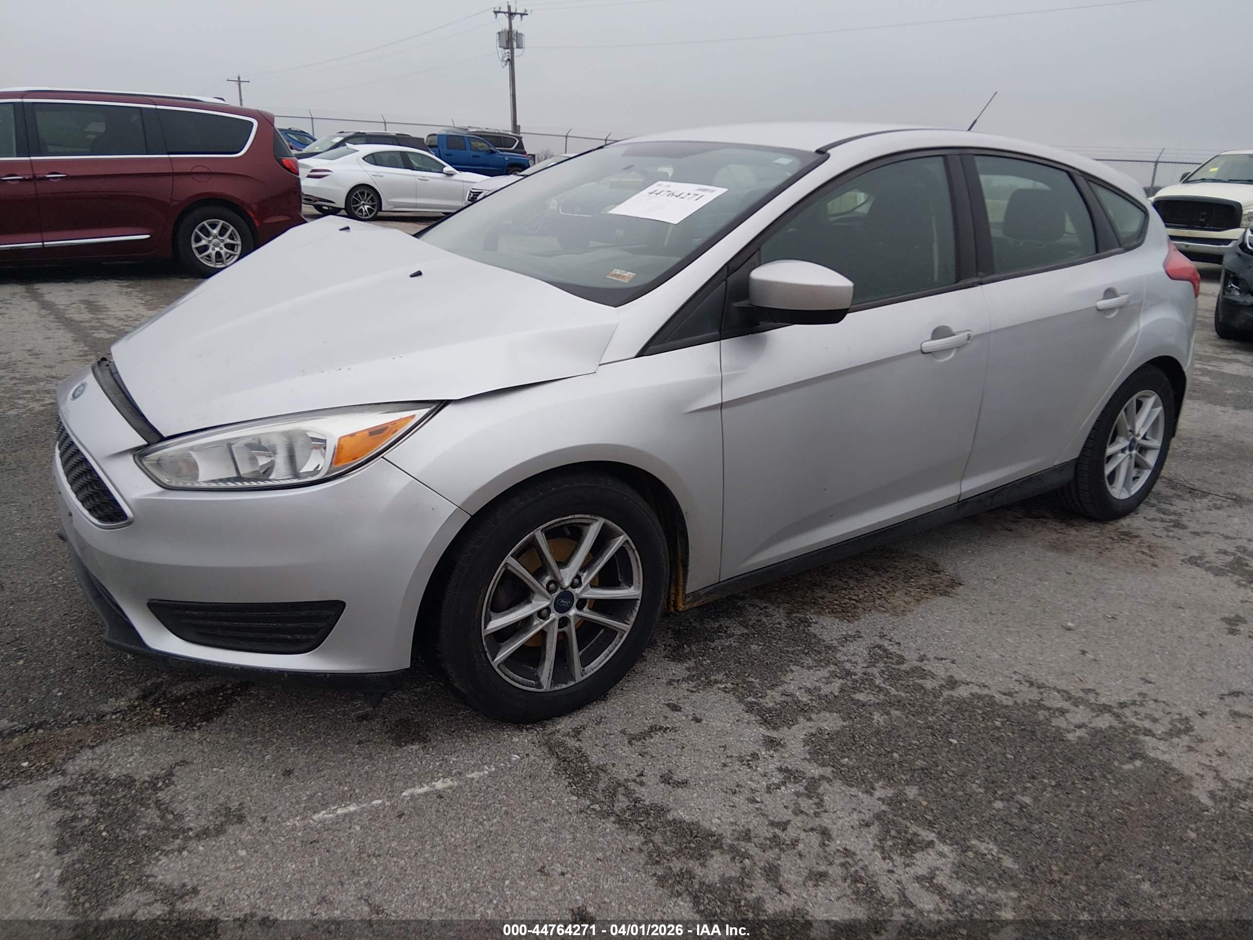 FORD FOCUS image 2