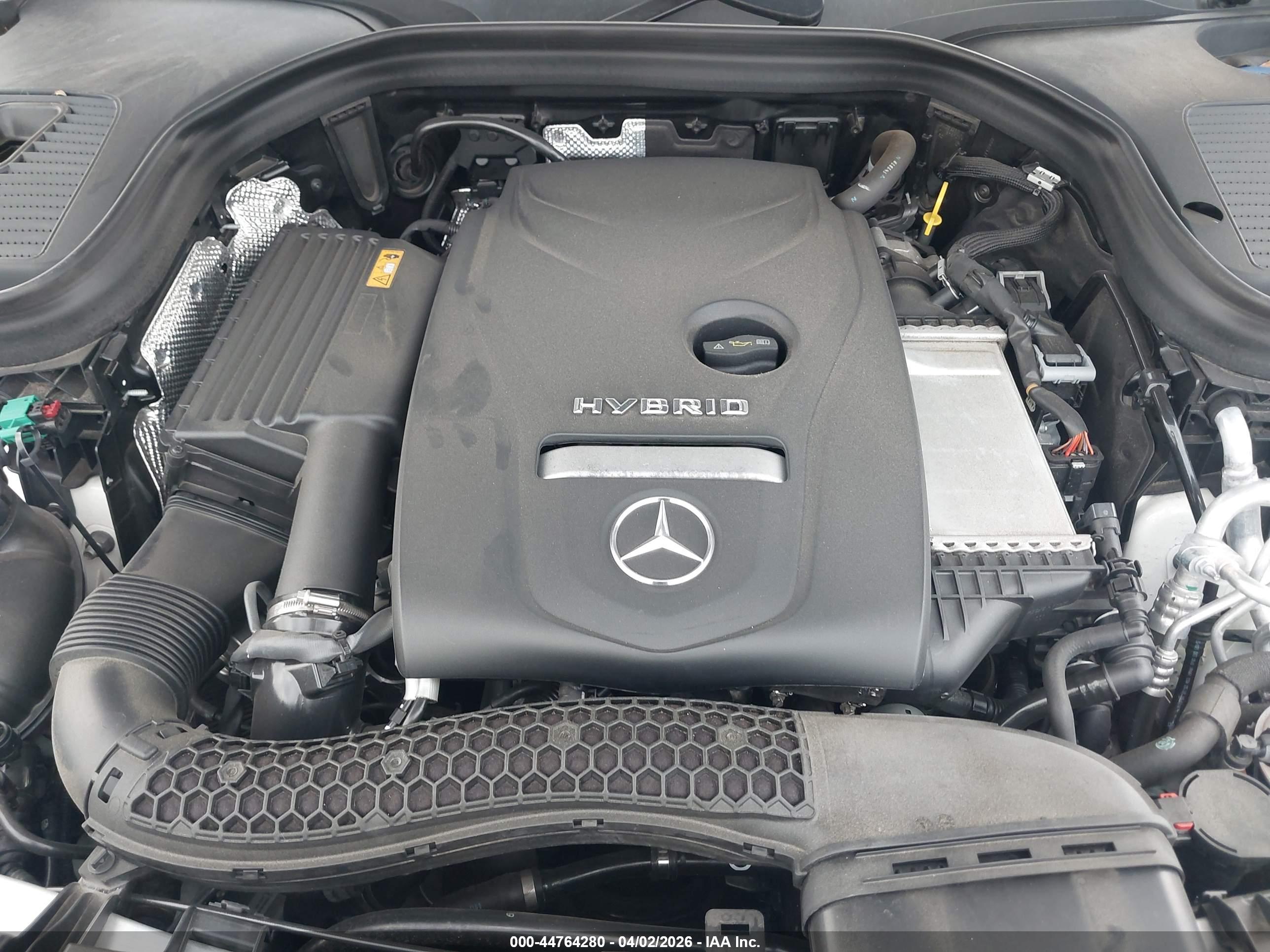 MERCEDES-BENZ GLC image 10