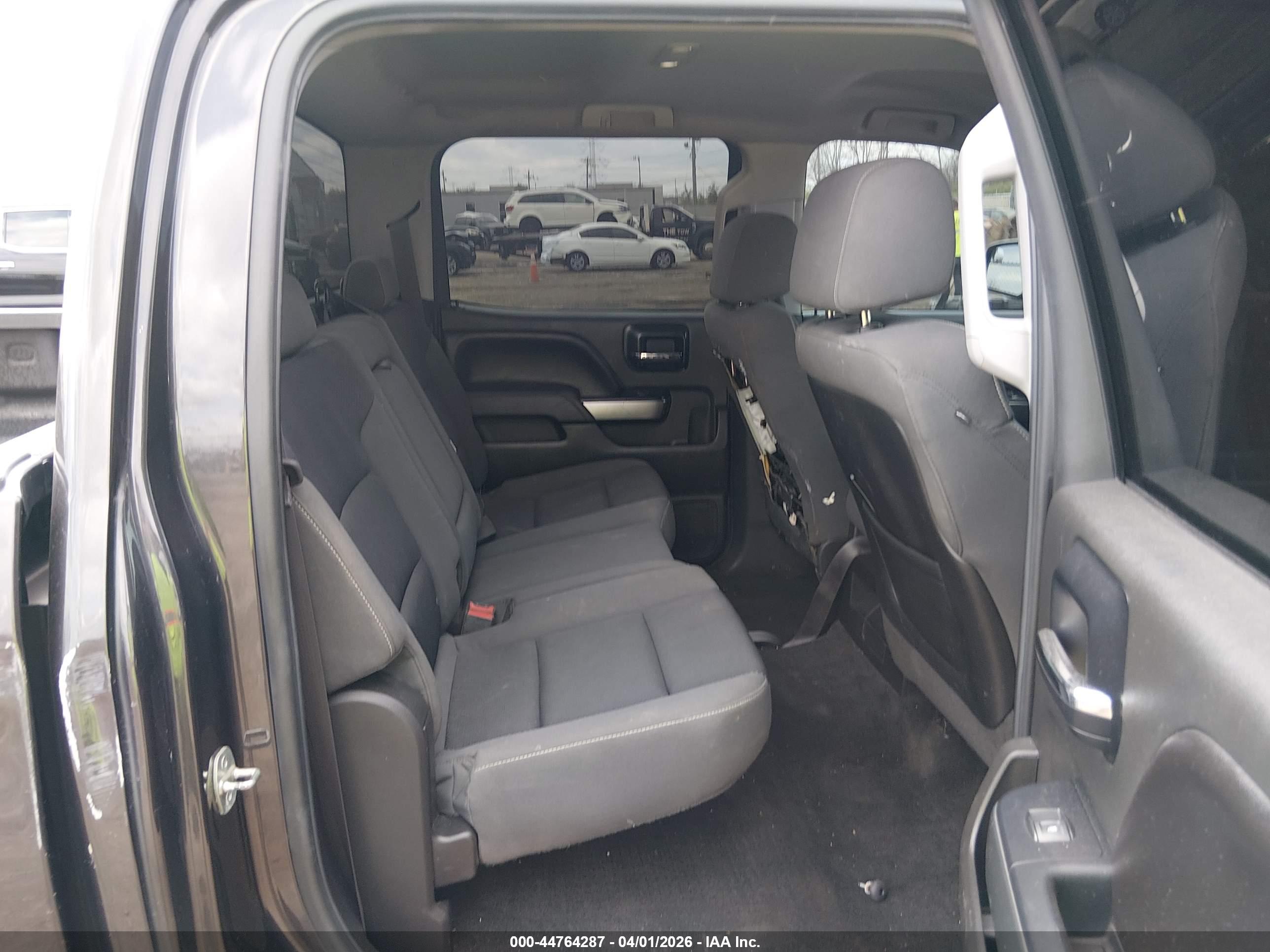 CHEVROLET SILVERADO image 8