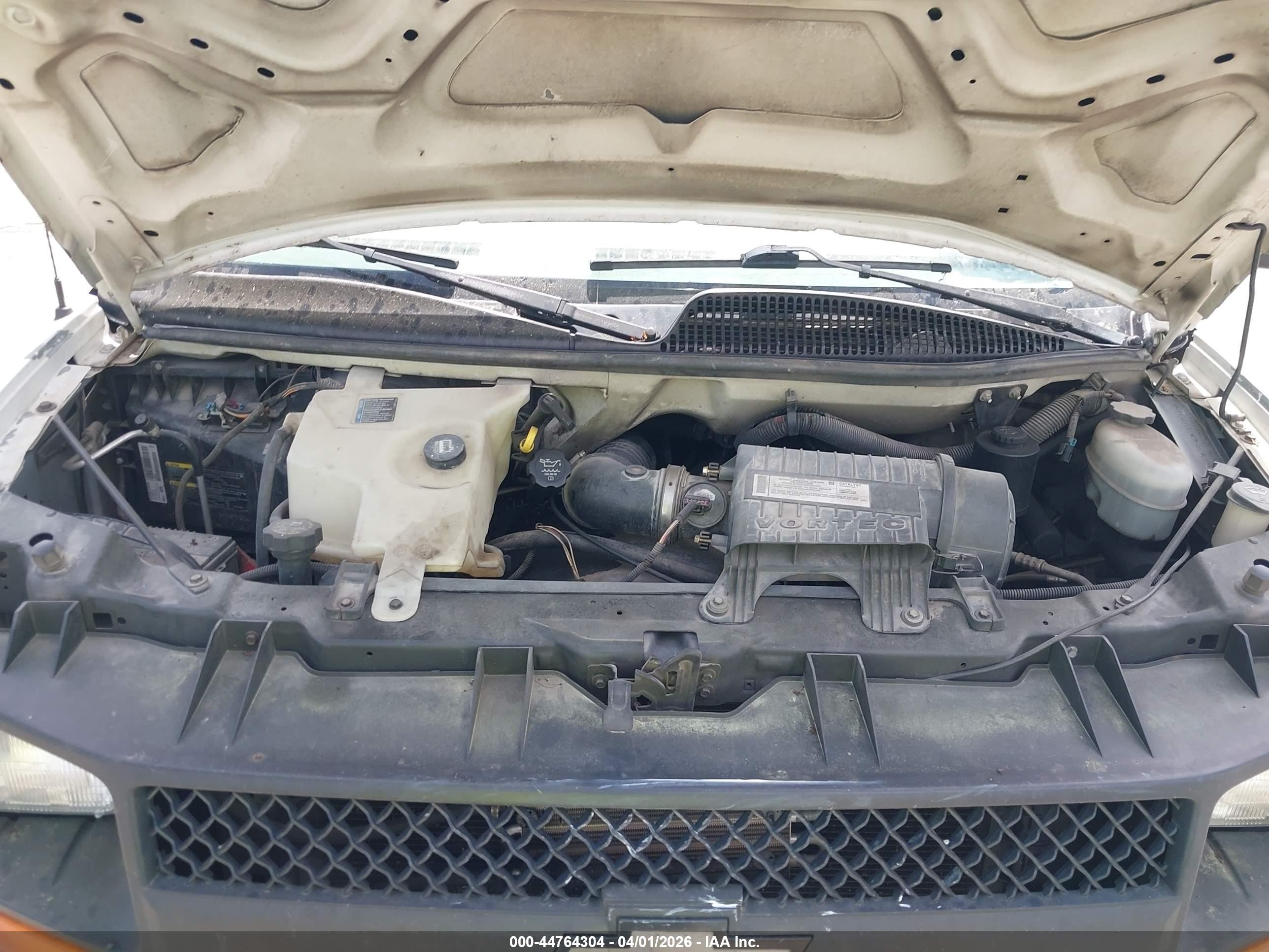 CHEVROLET EXPRESS image 10