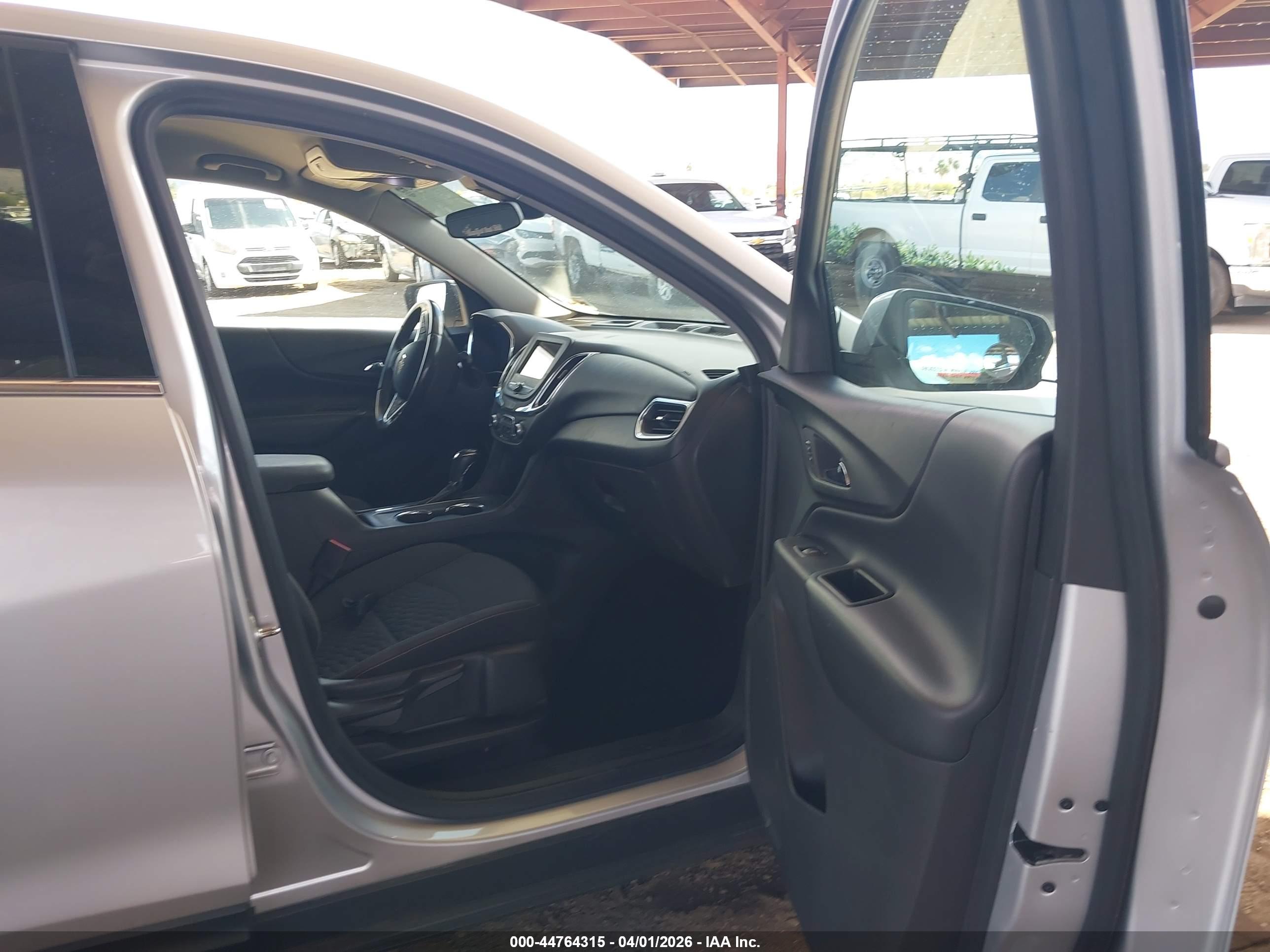 CHEVROLET EQUINOX image 5