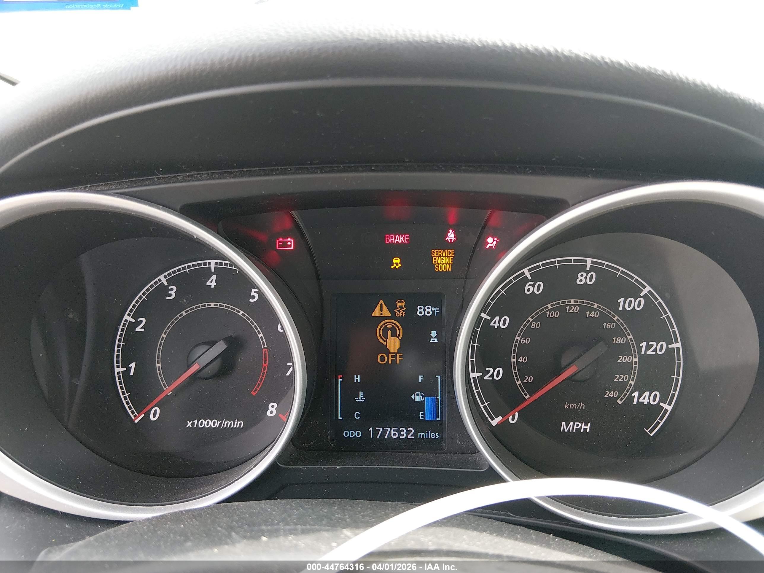 MITSUBISHI OUTLANDER image 7