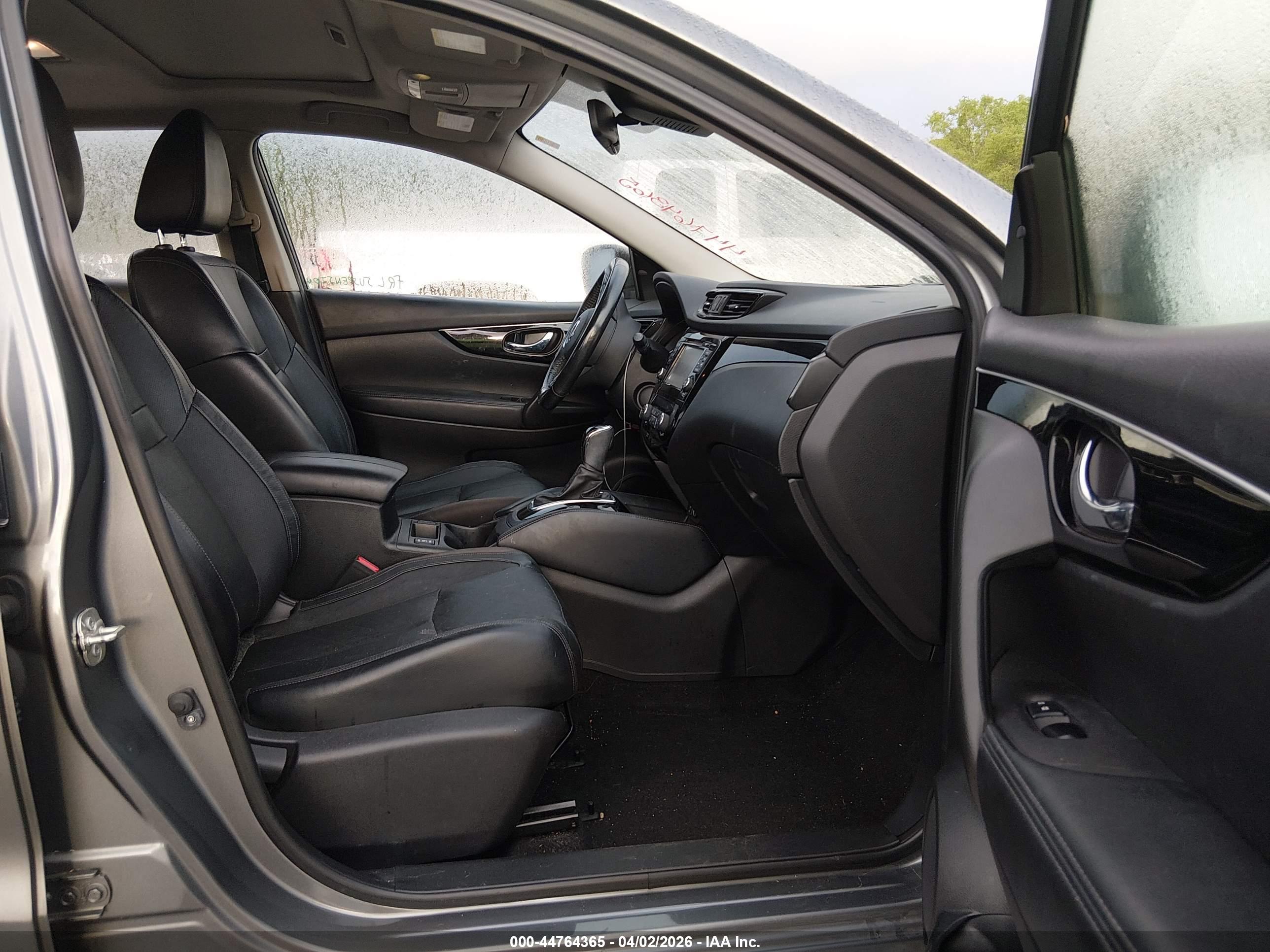 NISSAN ROGUE image 5