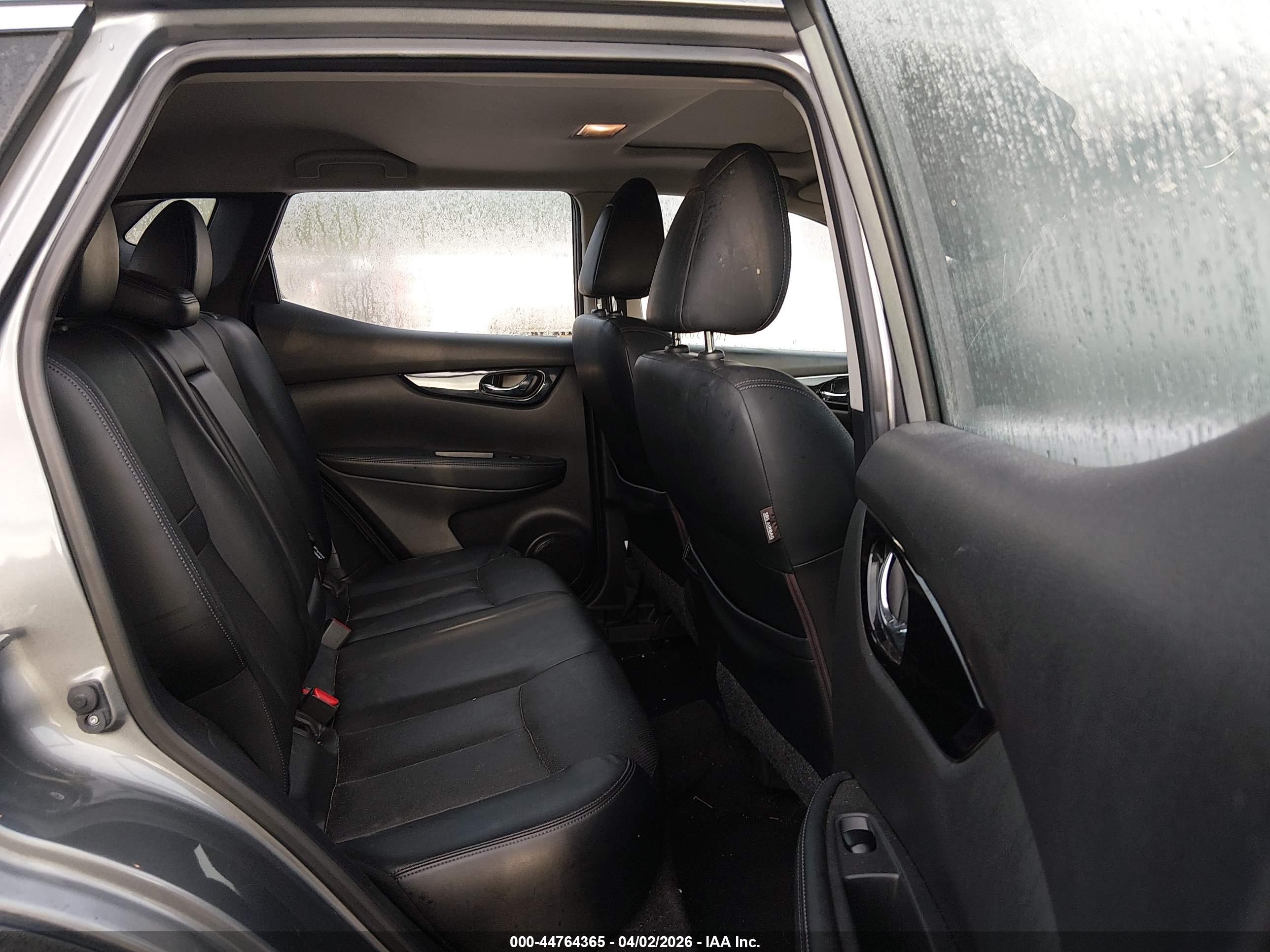 NISSAN ROGUE image 8