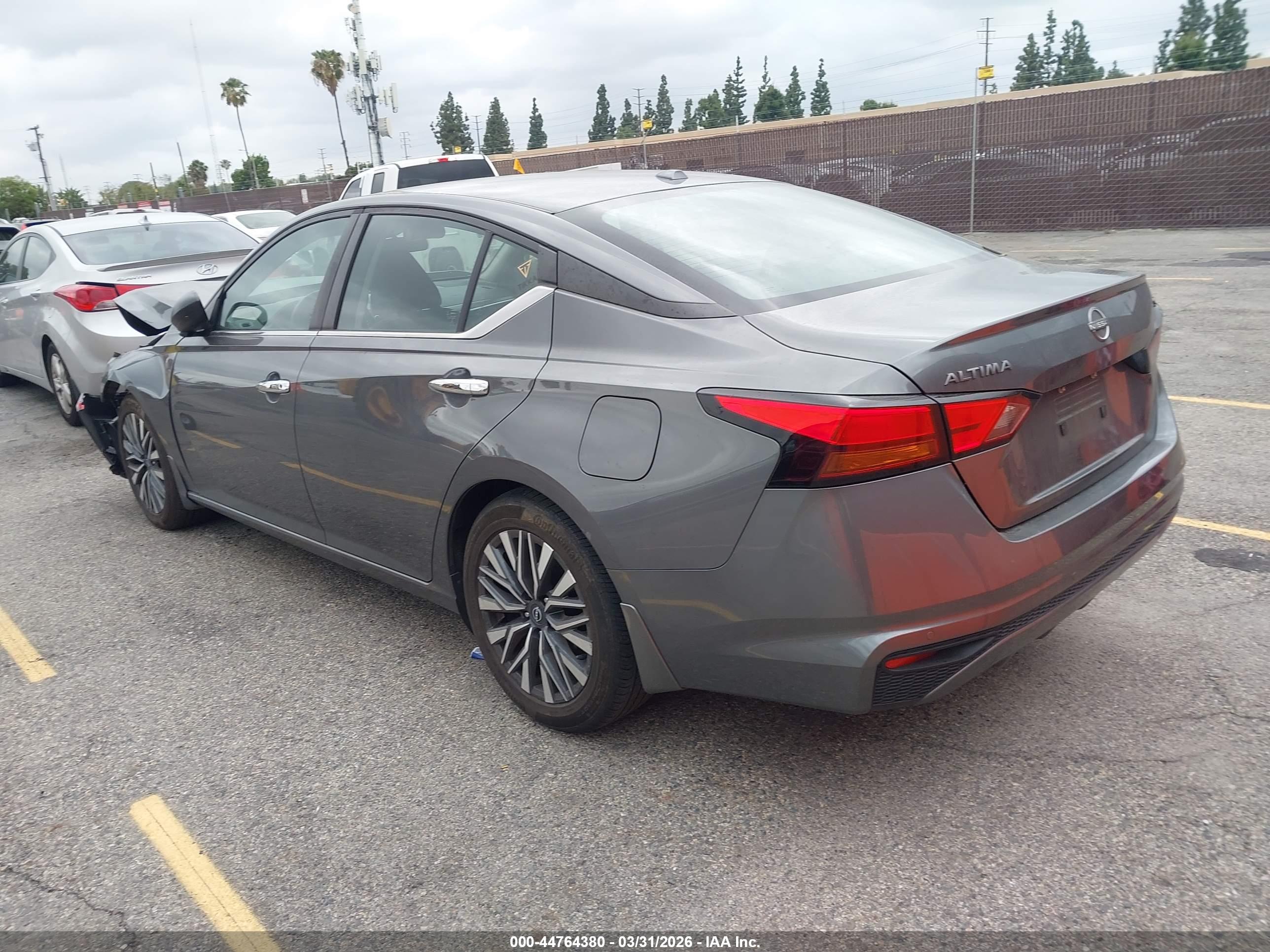 NISSAN ALTIMA image 3