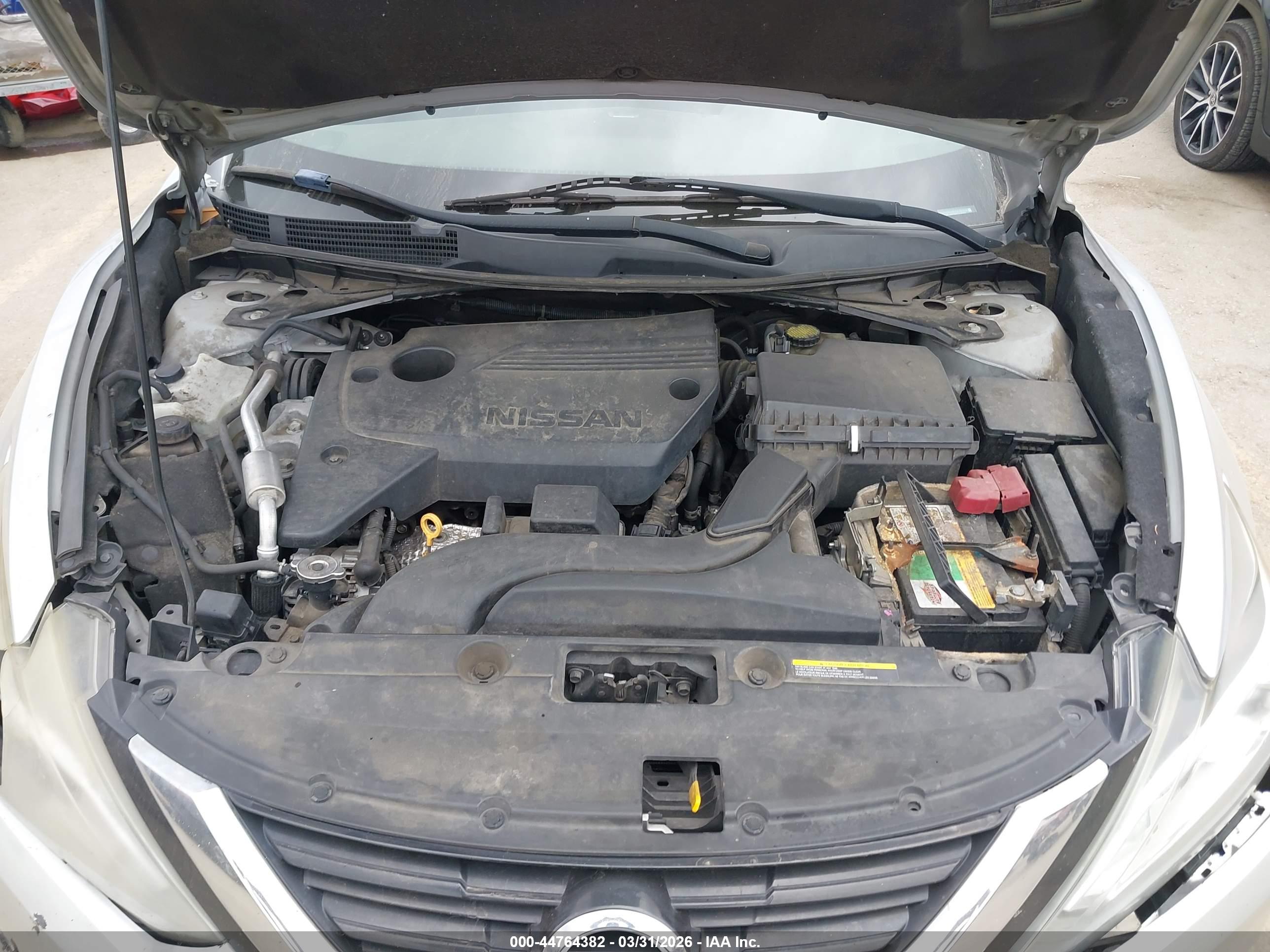 NISSAN ALTIMA image 10