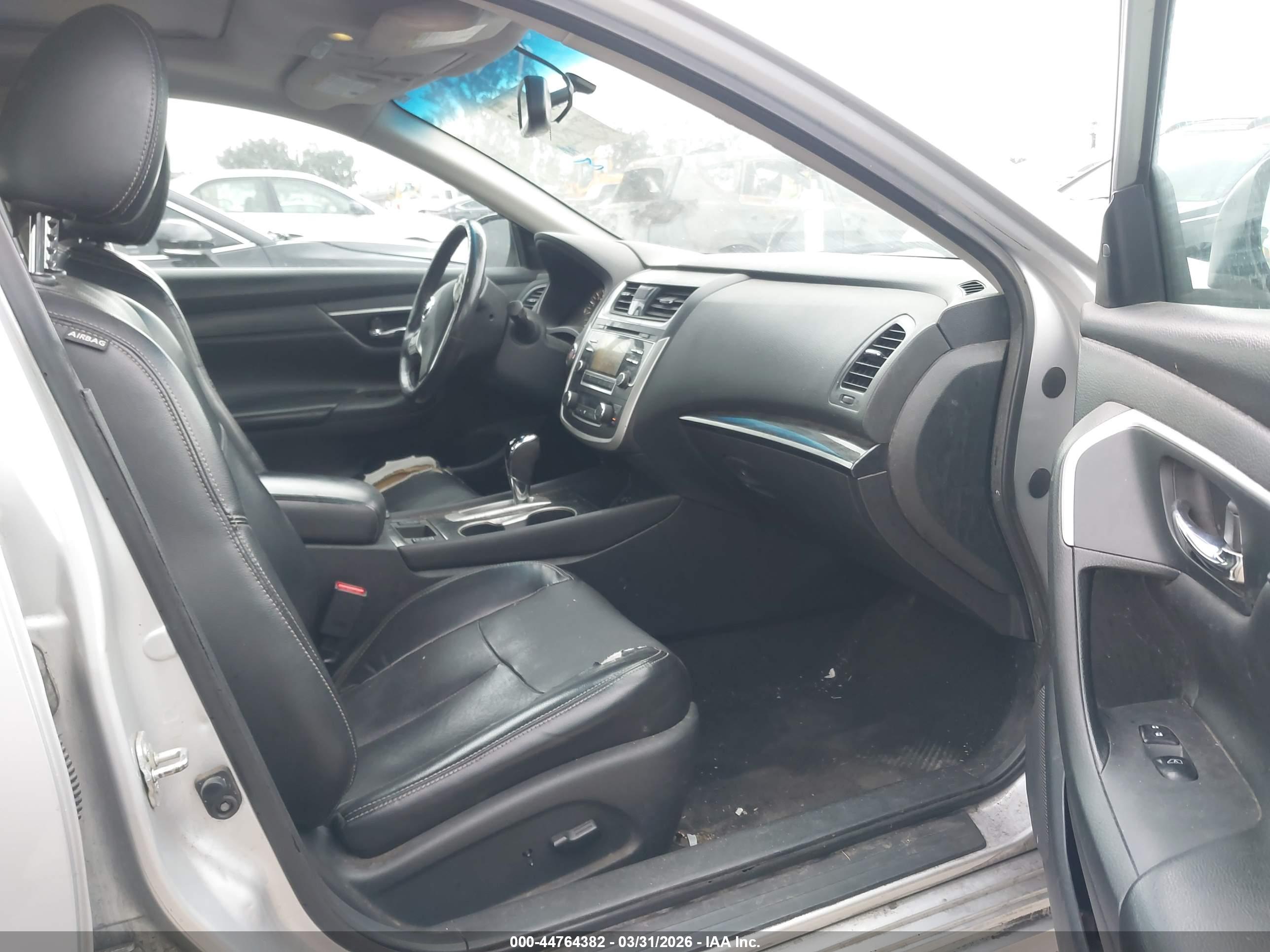 NISSAN ALTIMA image 5