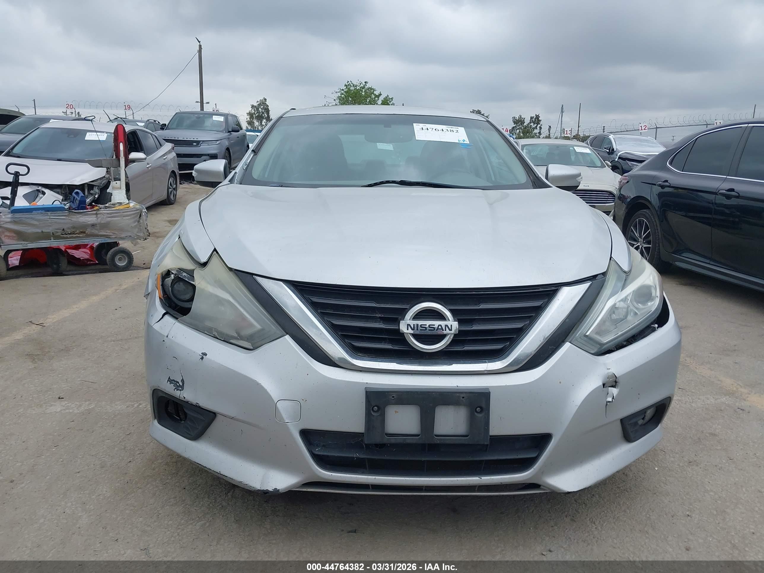 NISSAN ALTIMA image 6