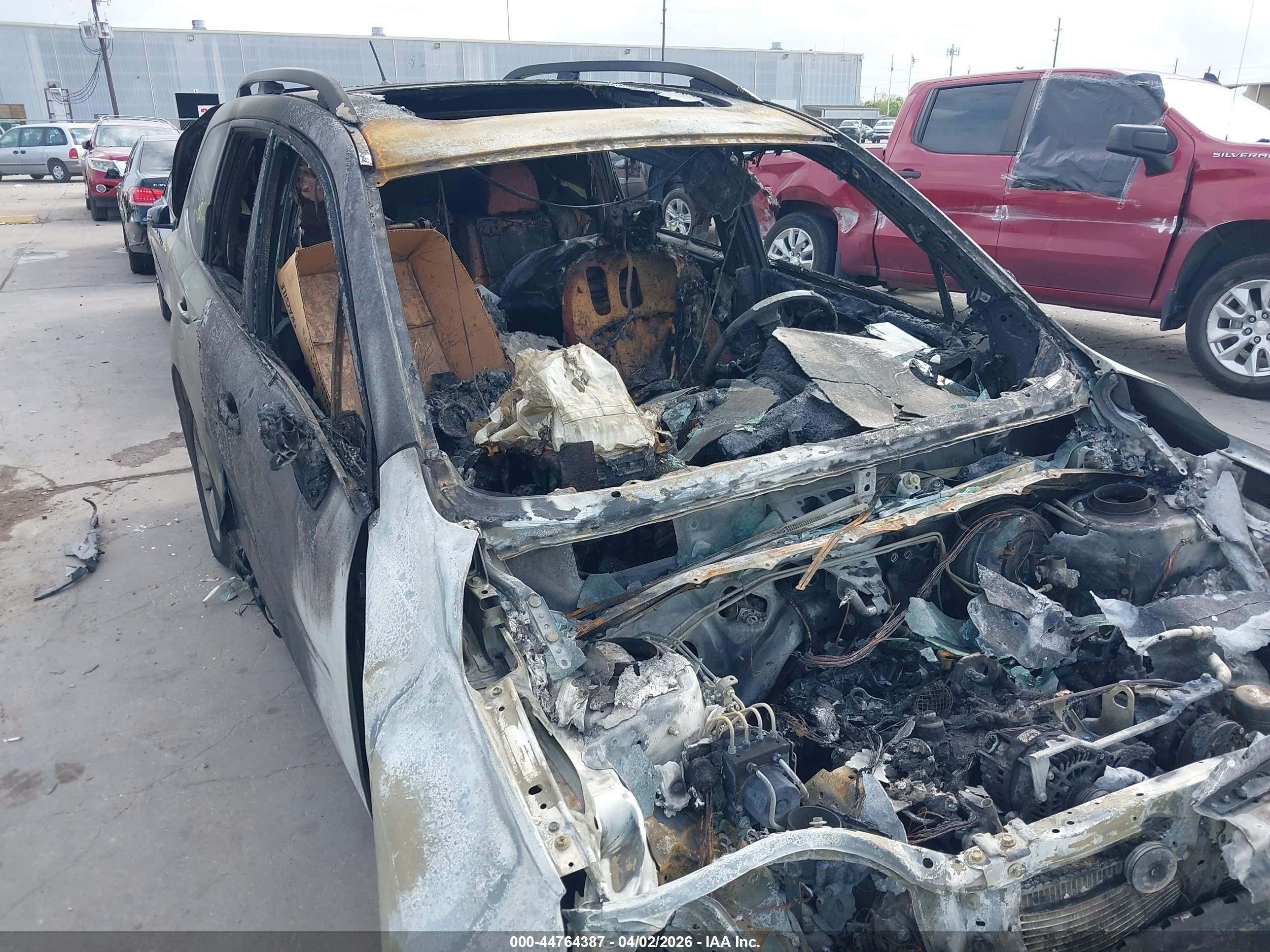 SUBARU FORESTER image 6