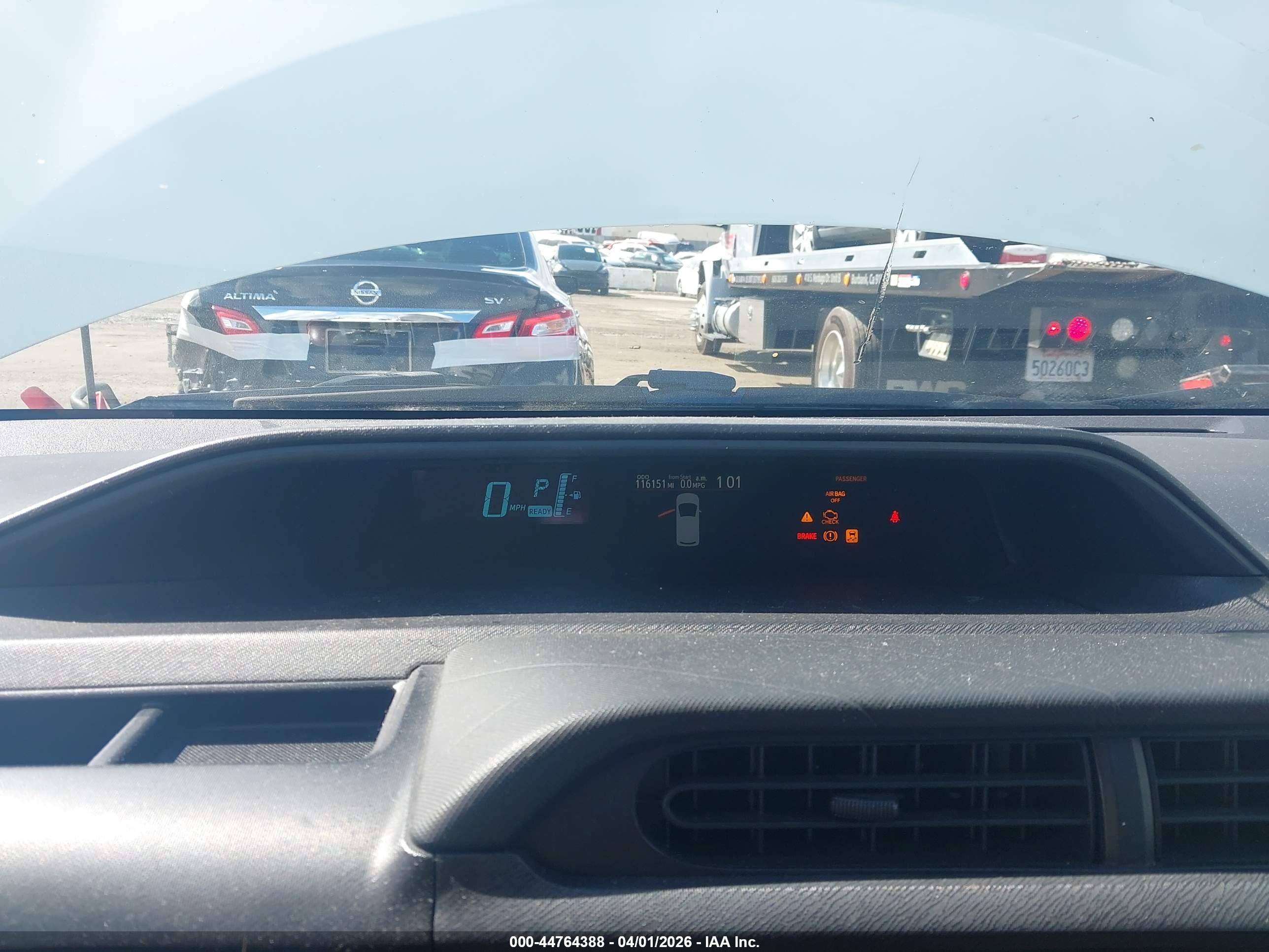 TOYOTA PRIUS image 7