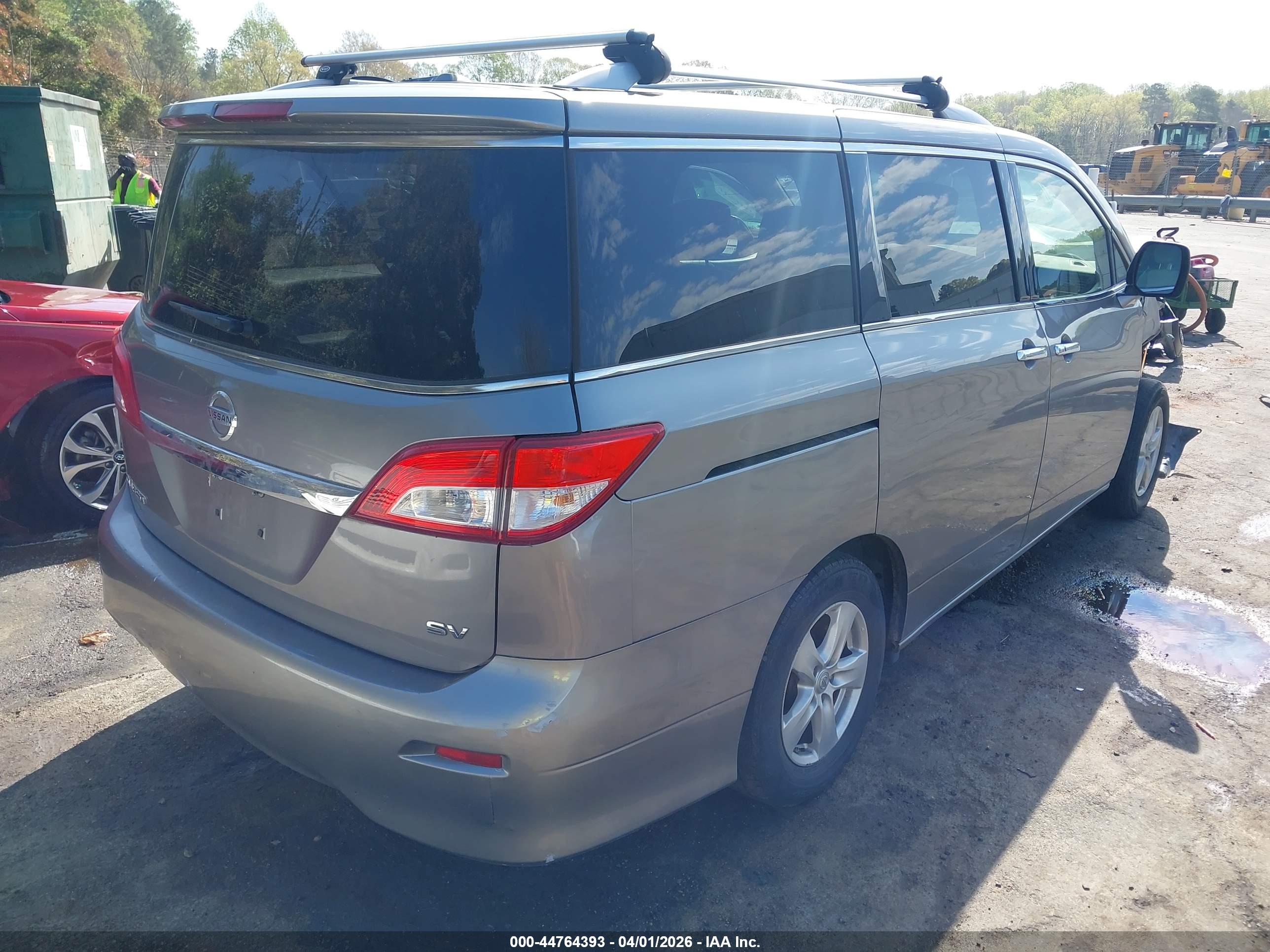 NISSAN QUEST image 4