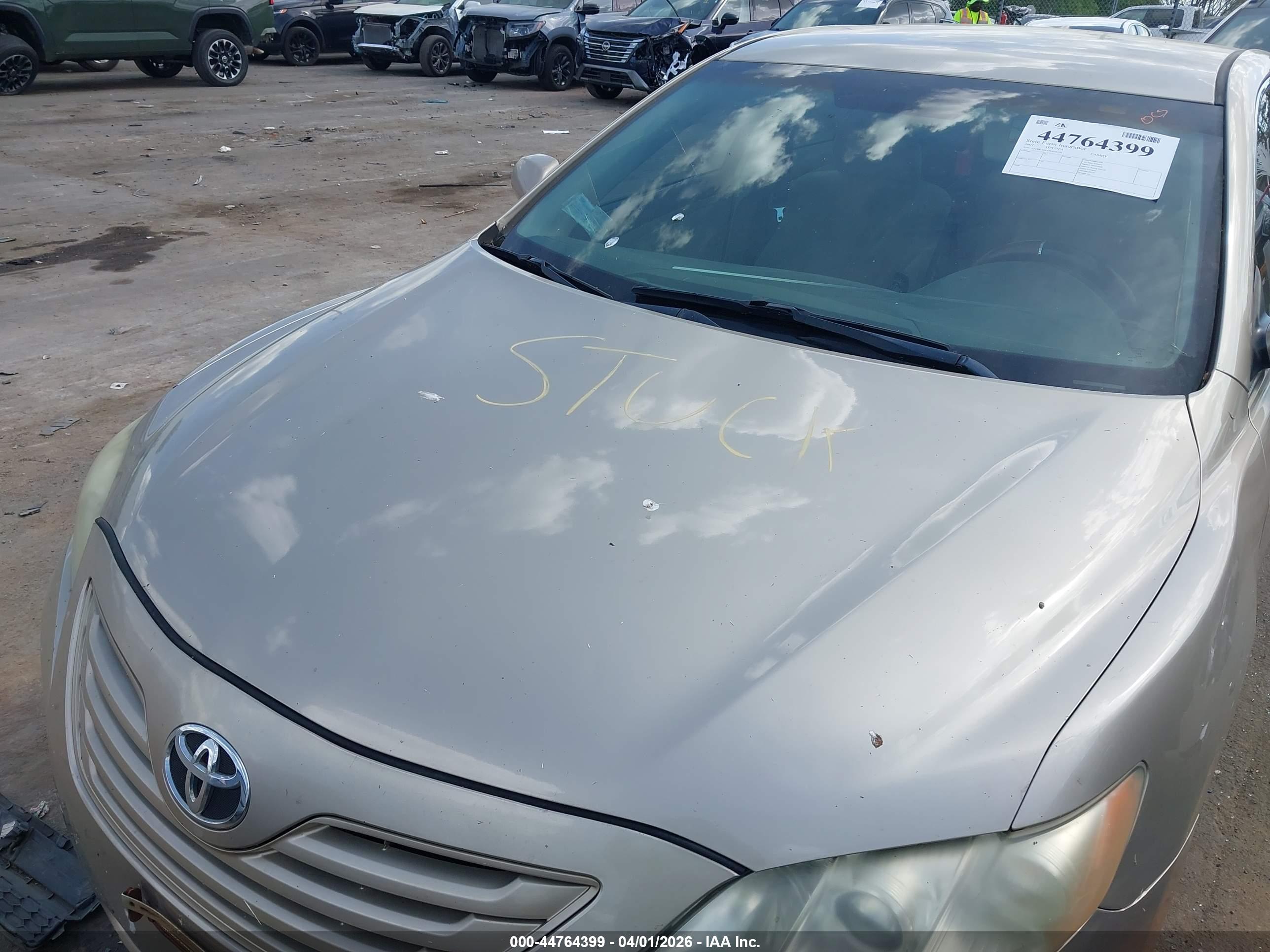 TOYOTA CAMRY image 10