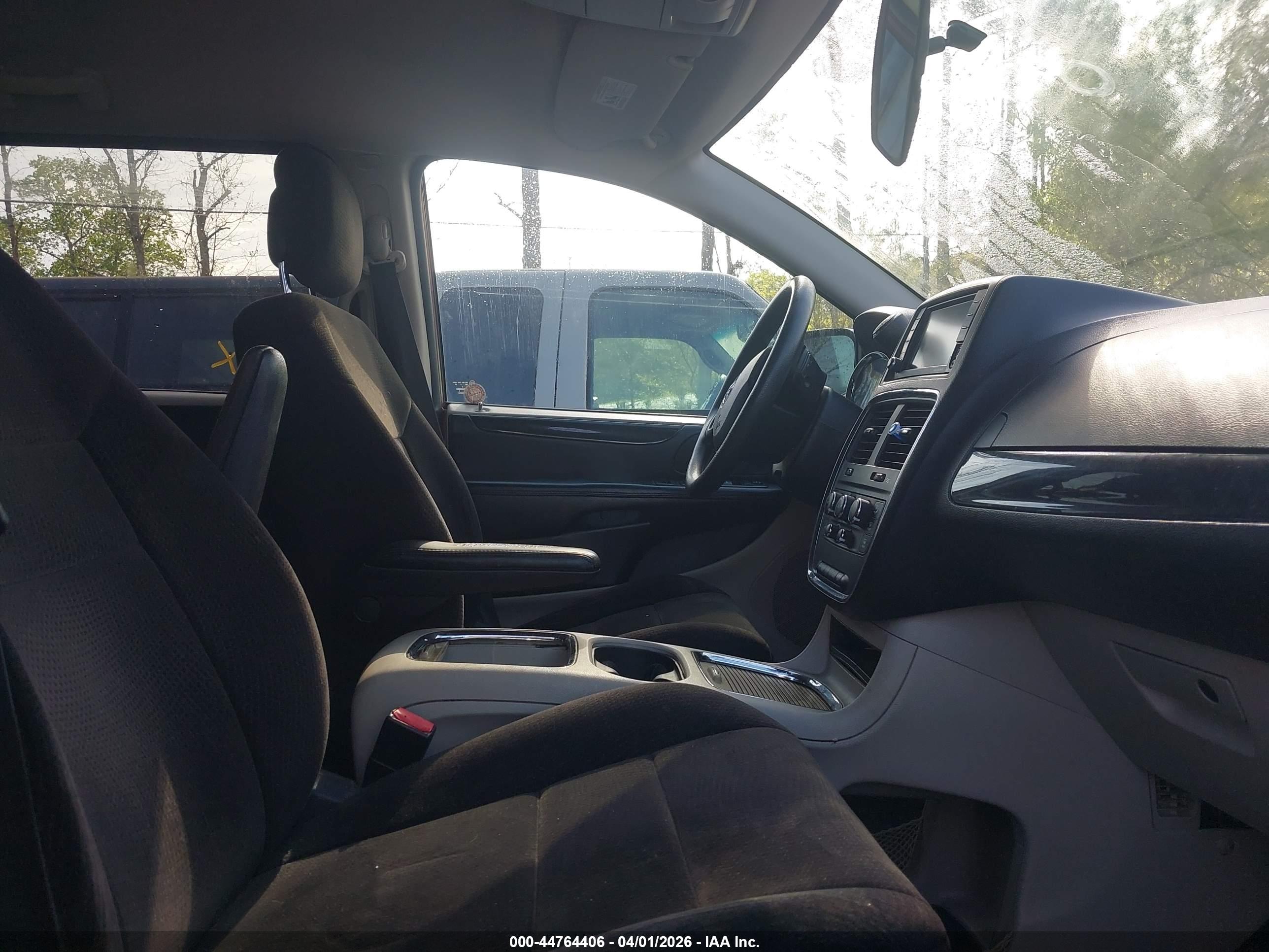 DODGE GRAND image 5
