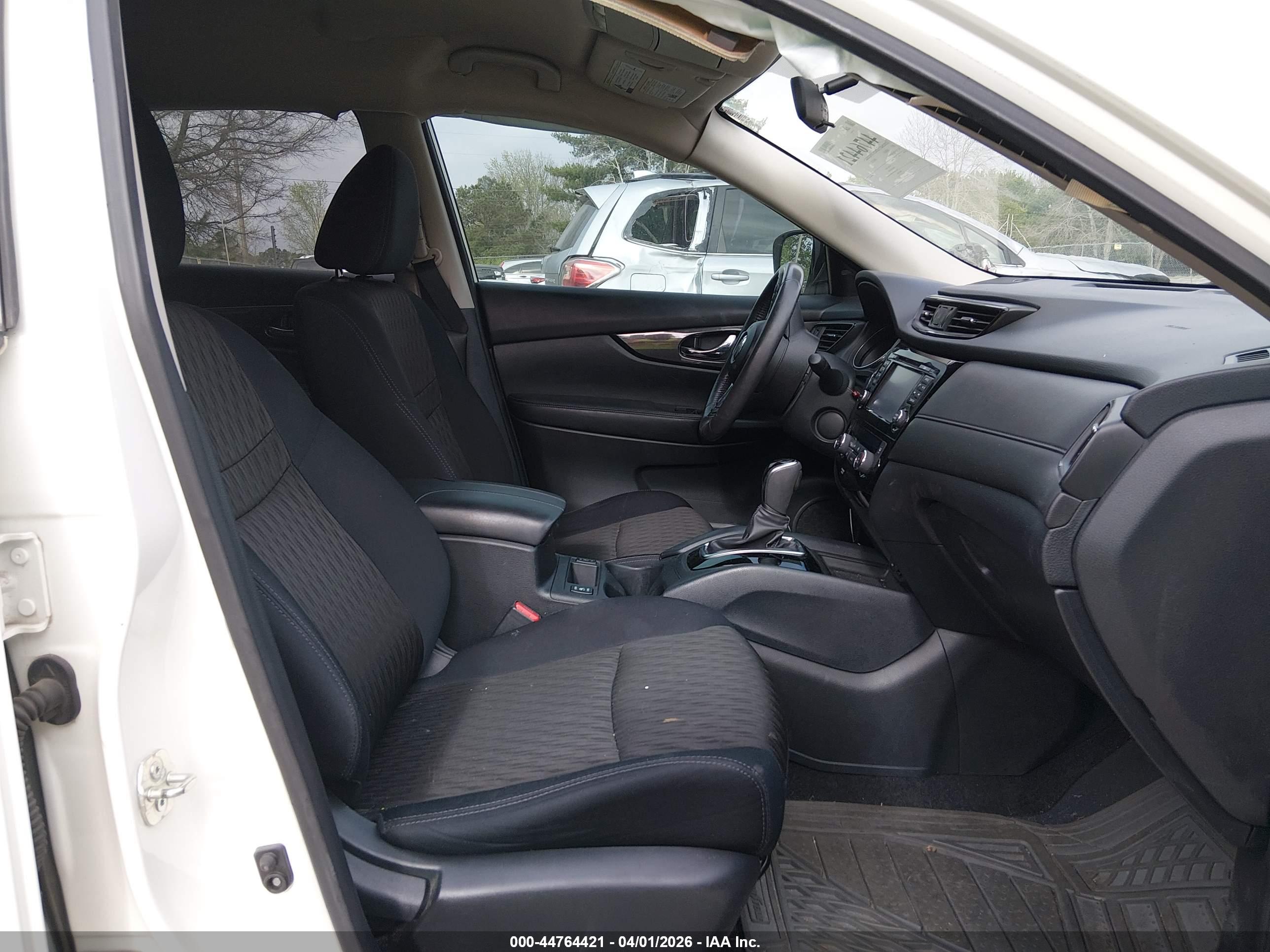 NISSAN ROGUE image 5